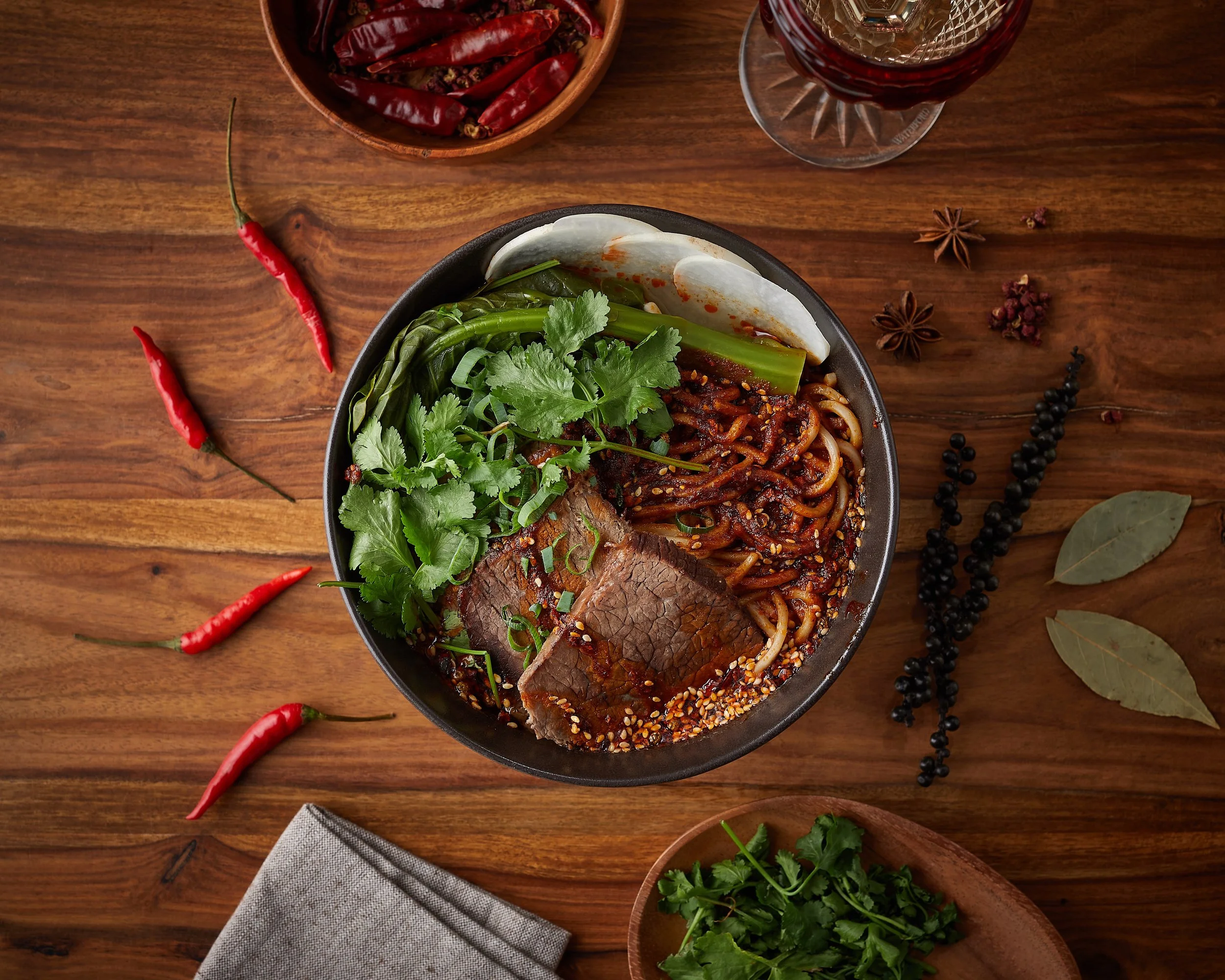 Herbal Spicy Deluxe Beef Noodles_02.jpeg