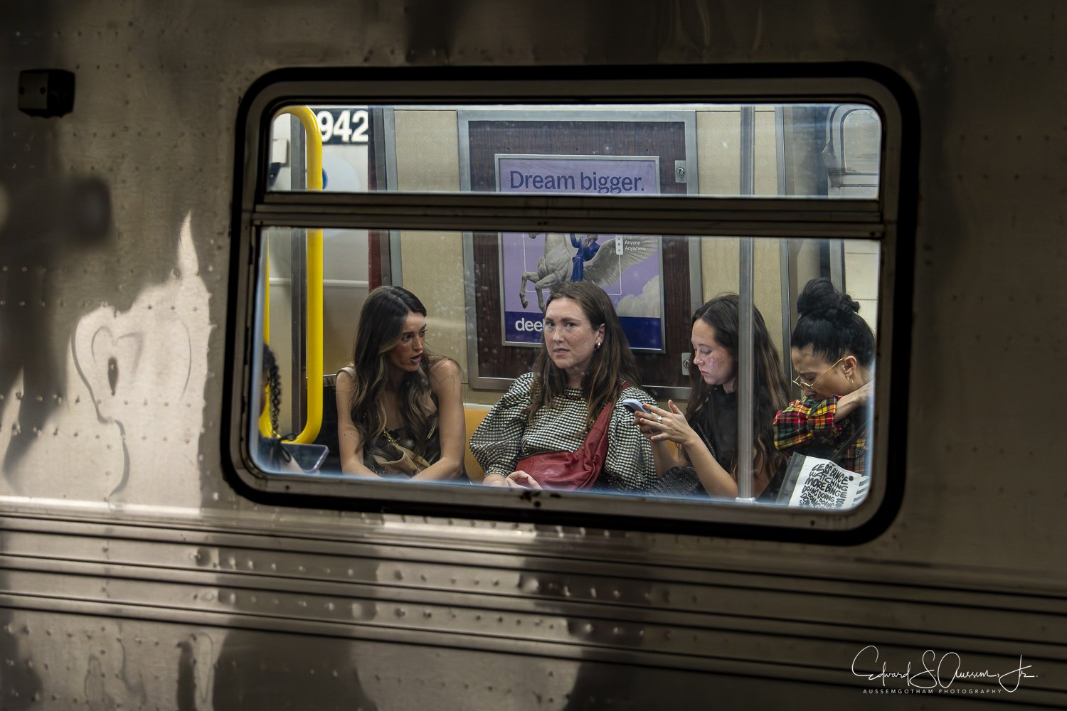 Q Train Girls
