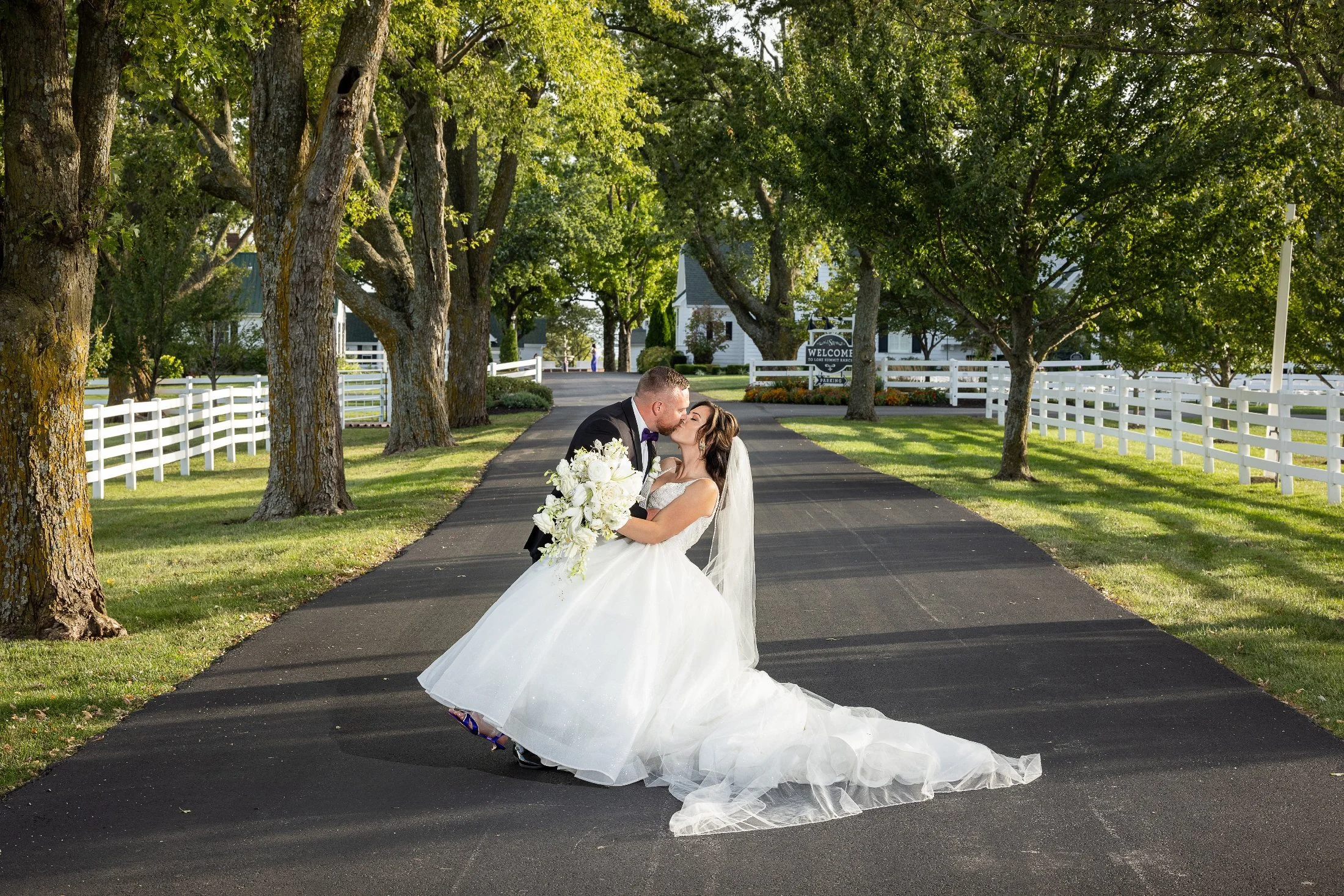 Lone Summit Ranch, Lake Lotawana, Missouri Wedding Venue