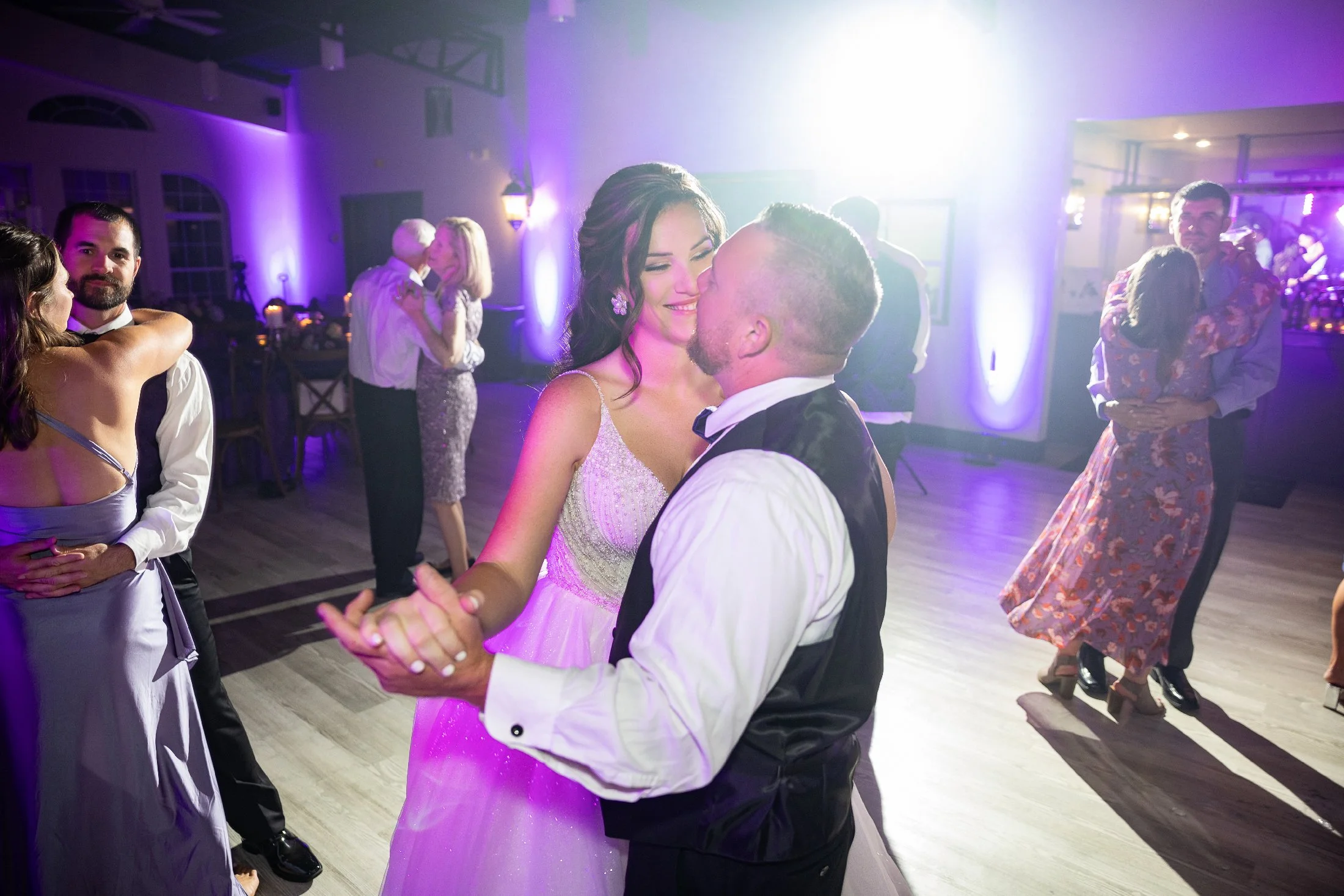 Lone Summit Ranch, Lake Lotawana, Missouri Wedding Venue