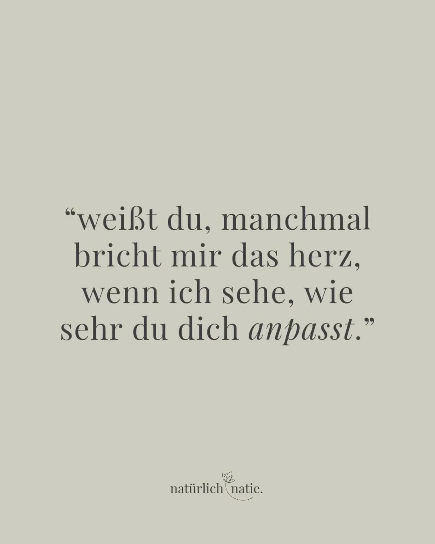 Manchmal sehen wir es selbst nicht mehr, wie sehr wir uns verbiegen.
Wie oft wir leiser werden, damit andere lauter sein k&ouml;nnen.
Wie oft wir Ja sagen, obwohl unser ganzes Inneres Nein schreit.

Und genau das frisst uns von innen auf.
Nicht weil 