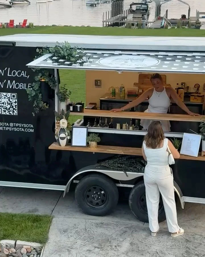 You just can&rsquo;t beat a night like this&mdash;Lake Minnetonka views, great company, and The Tipsy Sota keeping the drinks flowing 🍹💦 Thanks @inside_prestige for letting us be part of the party. Let&rsquo;s do it again soon!