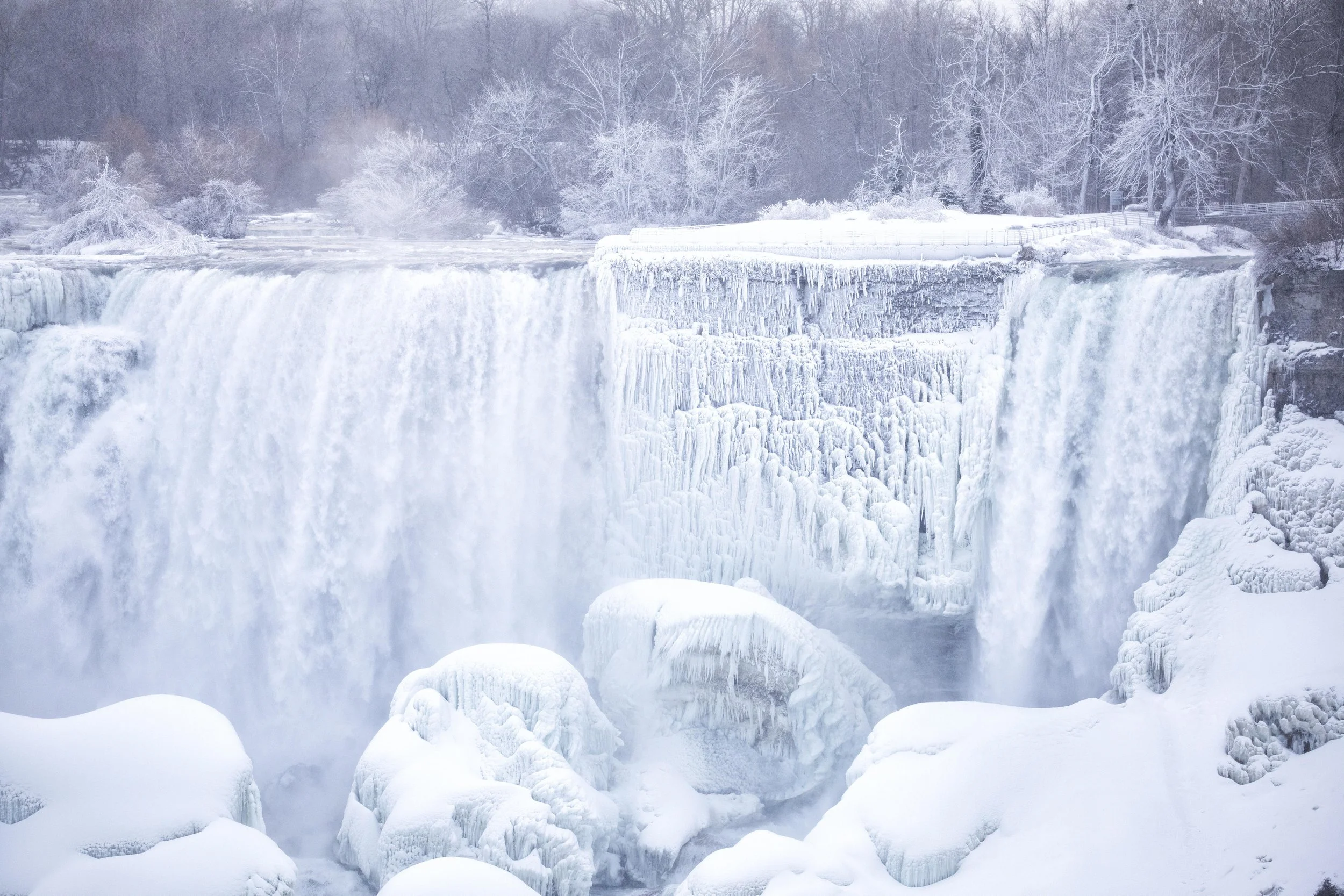 Is Niagara Falls Worth Visiting in Winter? Here’s the Truth