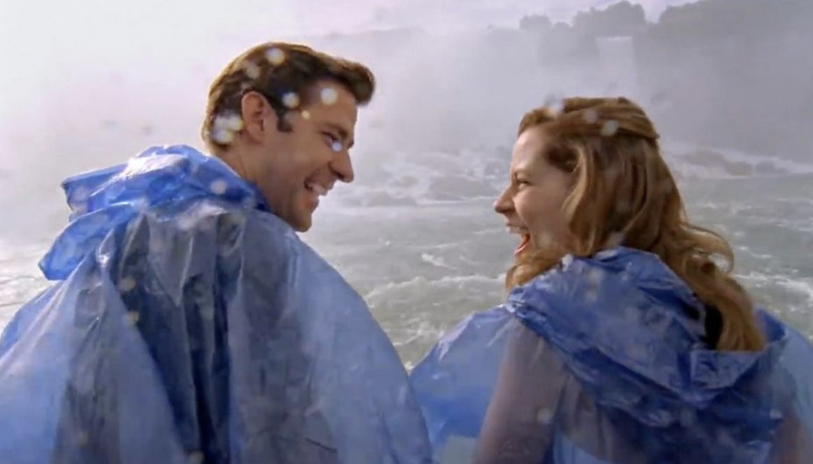 💍 Love in the Mist: Romance at Niagara Falls