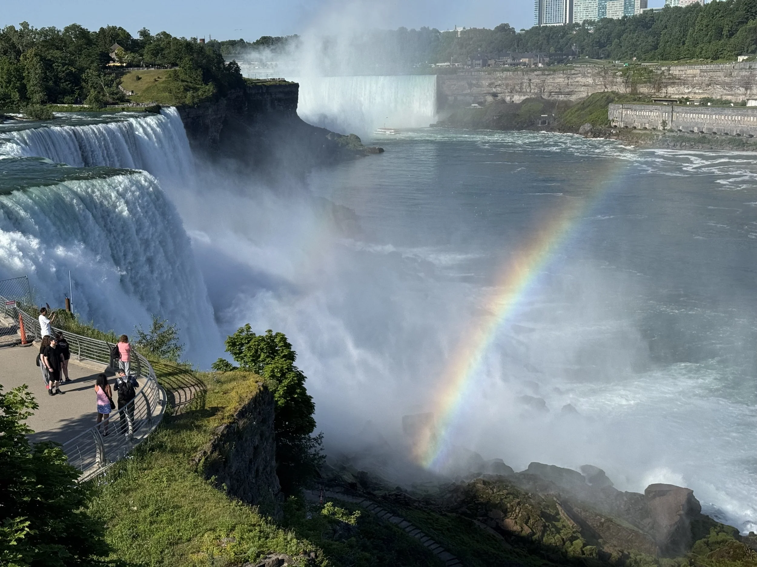 🌟 Welcome to Niagara Falls State Park: The Happiest Place on Earth! 🌟 It’s not too late to book your Fourth of July tour! ✨🇺🇸