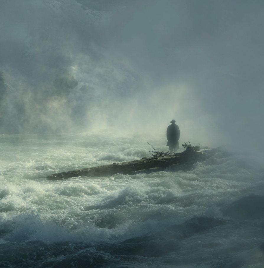 The Shoemaker and the Rope That Broke: A Haunting Niagara Falls Legend