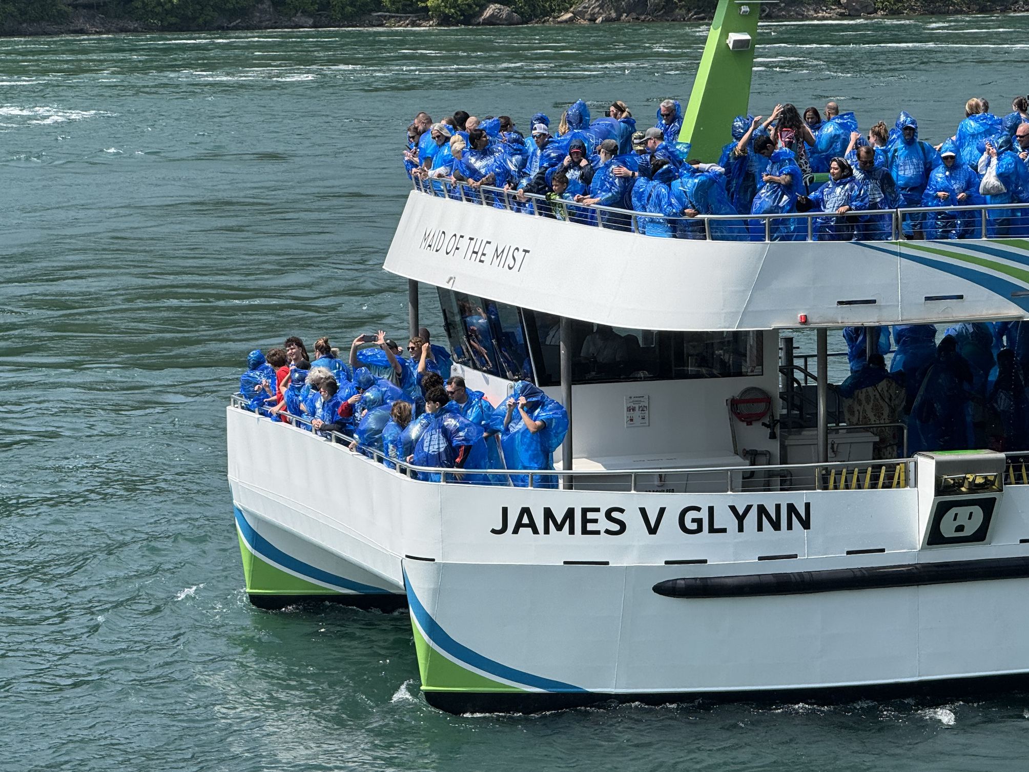 The Evolution of Boat Tours at Niagara Falls: From Rowboats to 360° Electric Maid of the Mist