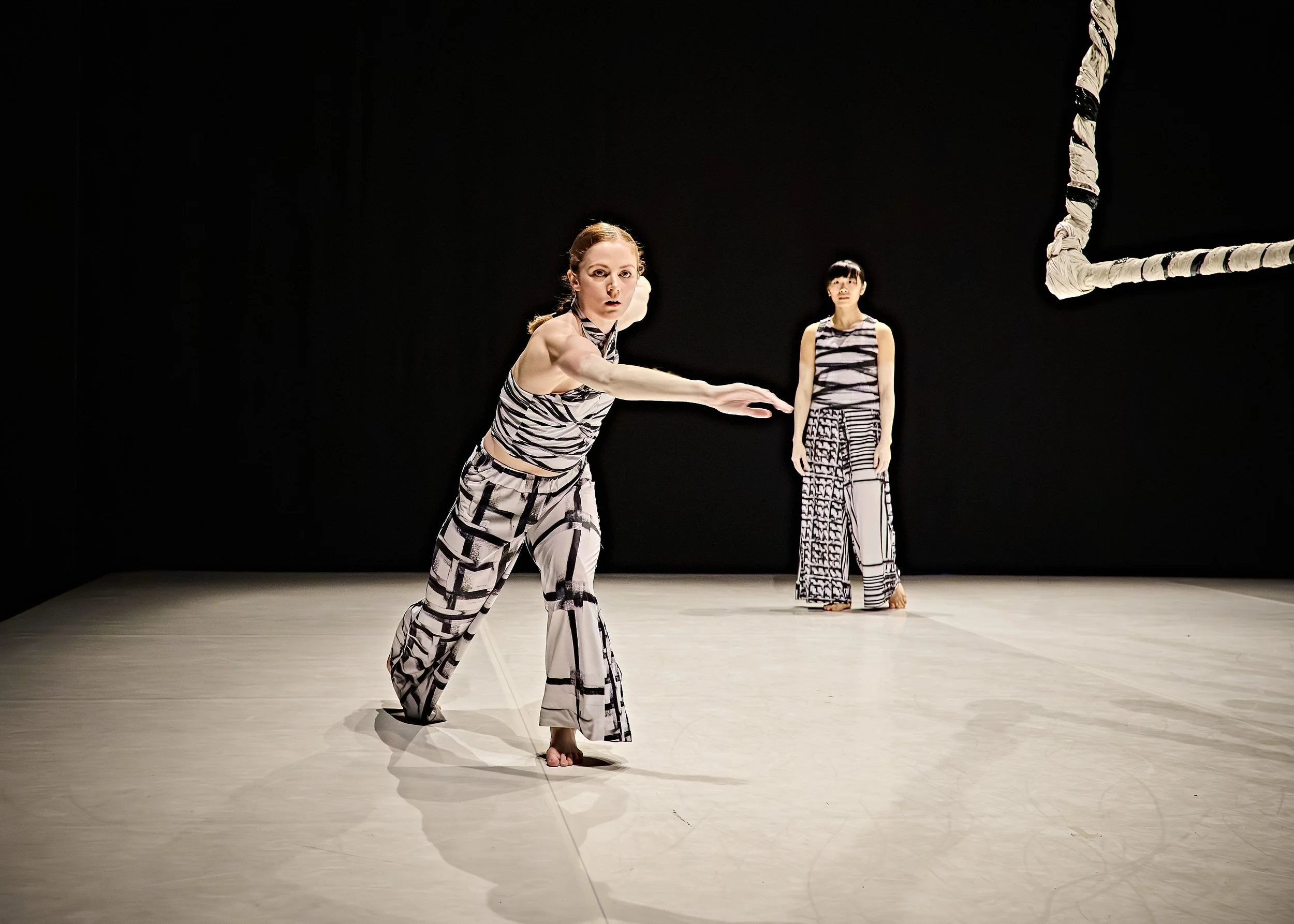  Infinite Duet  
National Dance Company Wales