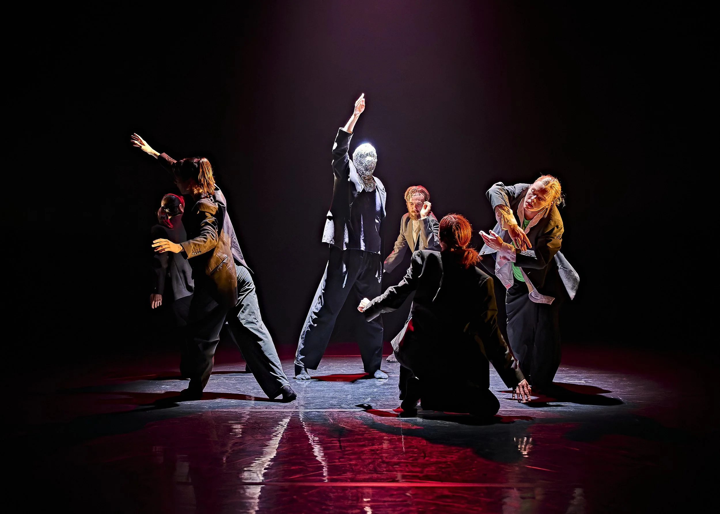  Red  
National Dance Company Wales