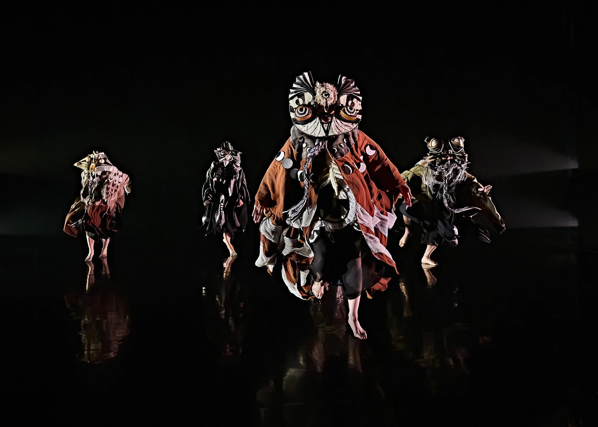  Mabon  
National Dance Company Wales