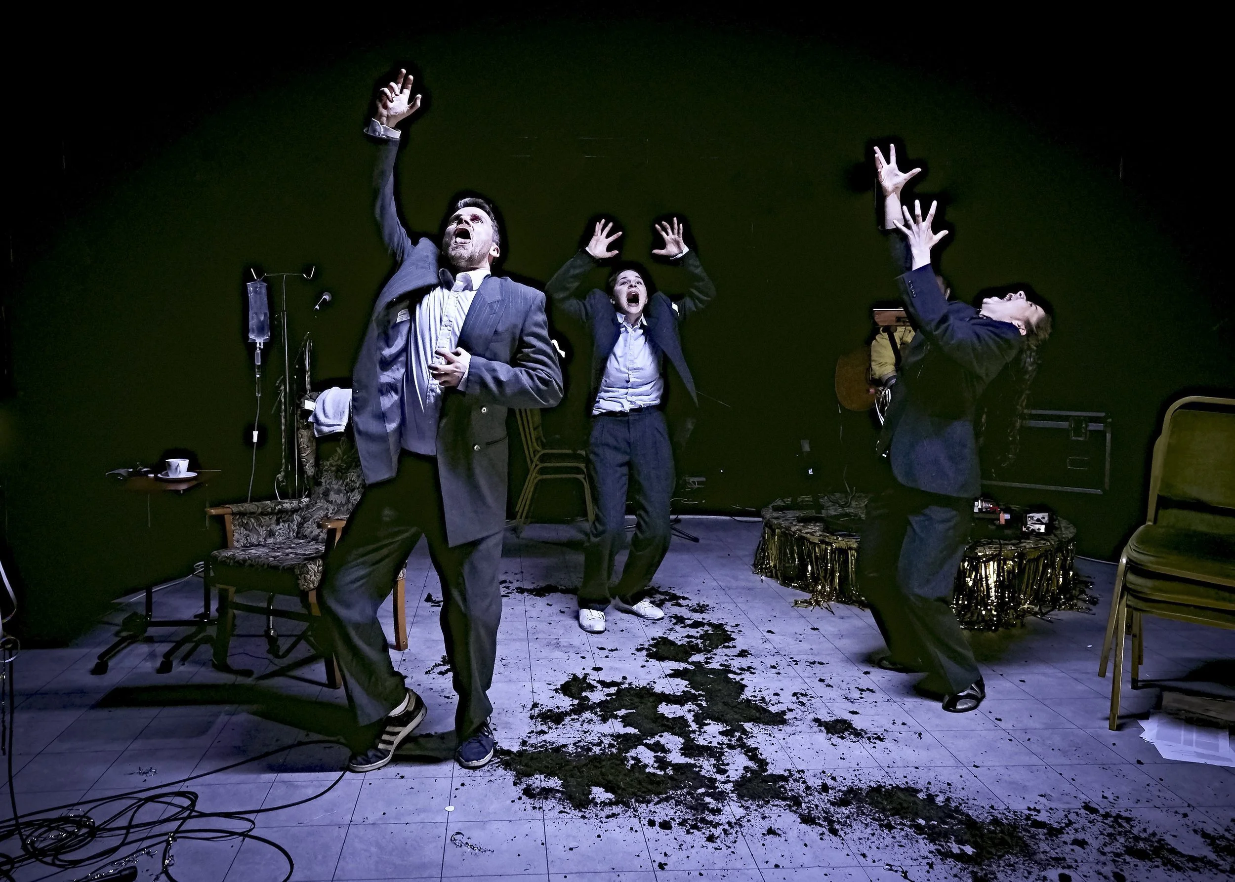  Shooting Rabbits   
Sherman Theatre - PowderHouse Theatre Company