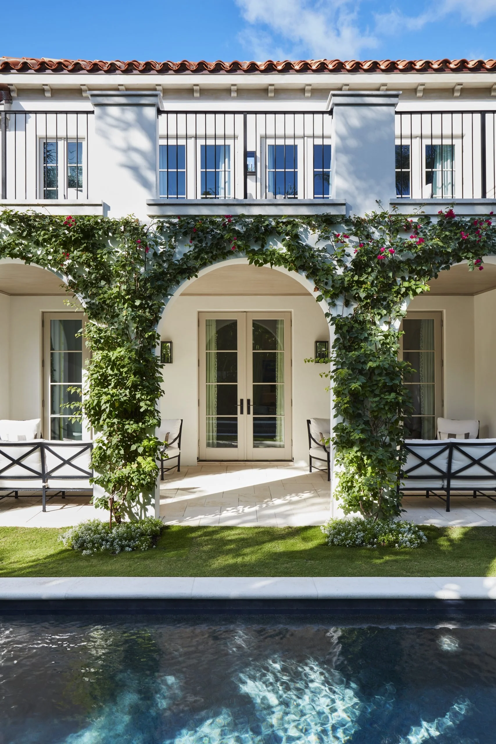 Good Bones Design by Graham Veysey Exterior Design