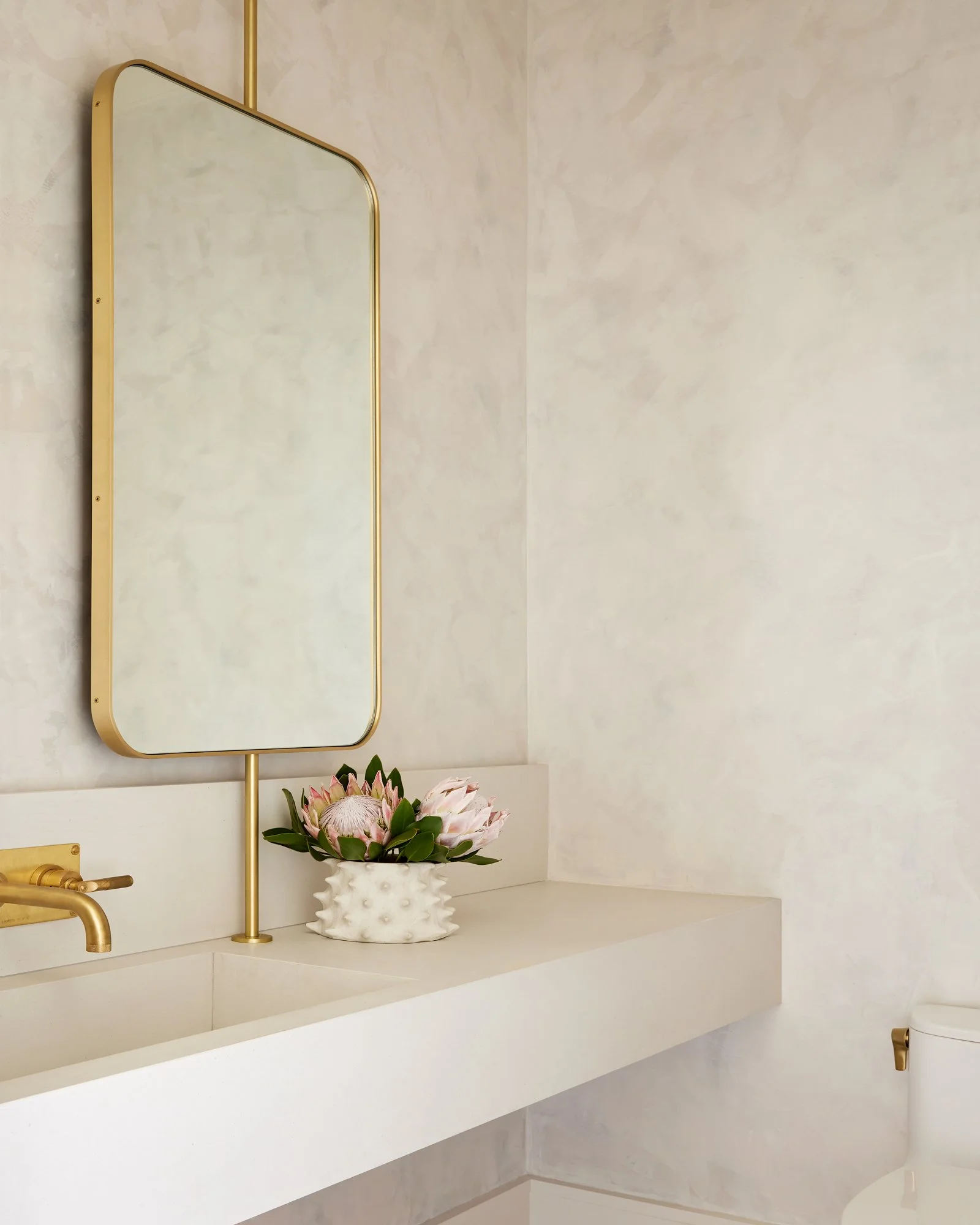 Good-Bones-Design-Graham-Veysey-59-Powder-Room-Interior-Design.jpg
