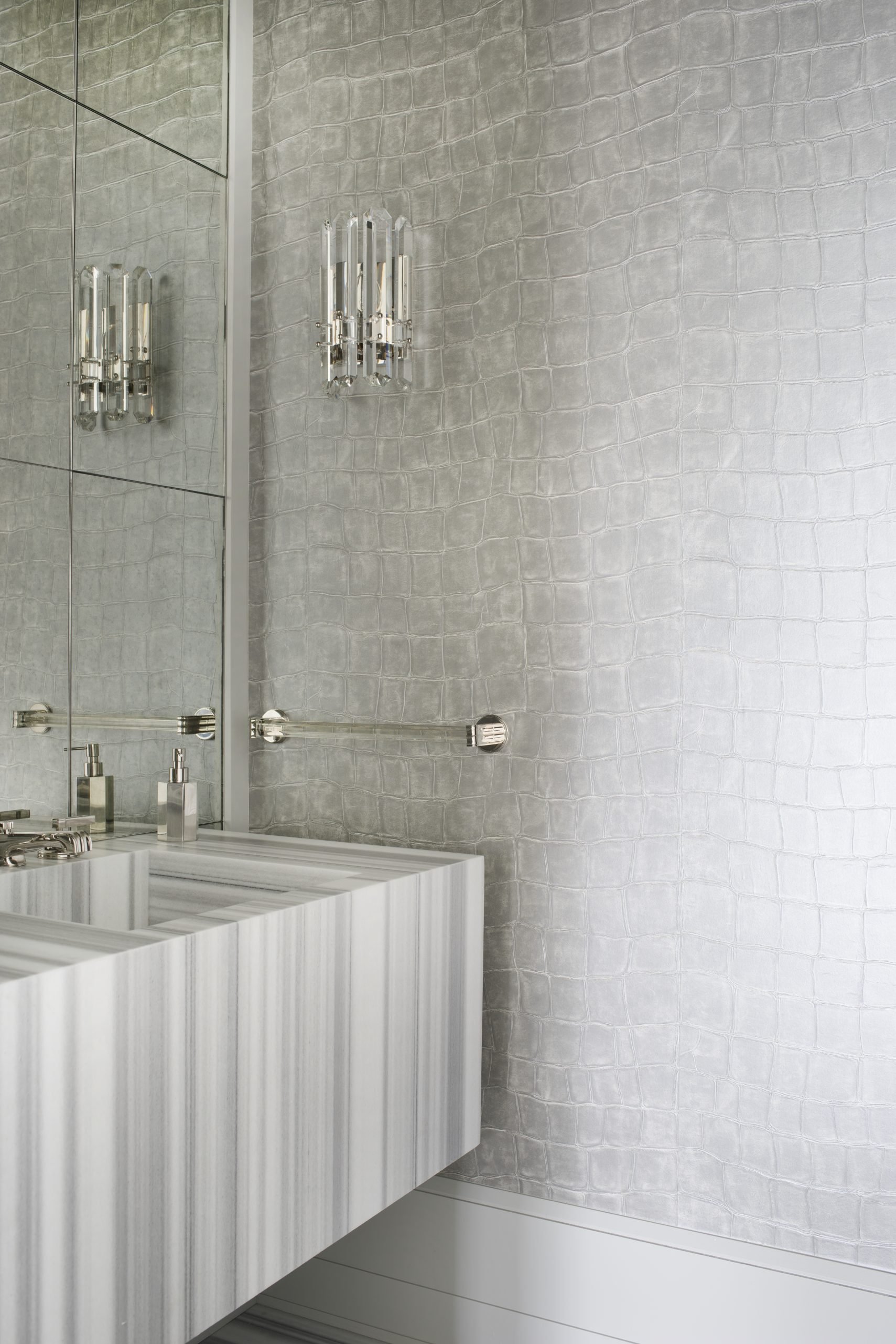 Good-Bones-Design-Graham-Veysey-28-Bathroom-Interior-Design.jpg
