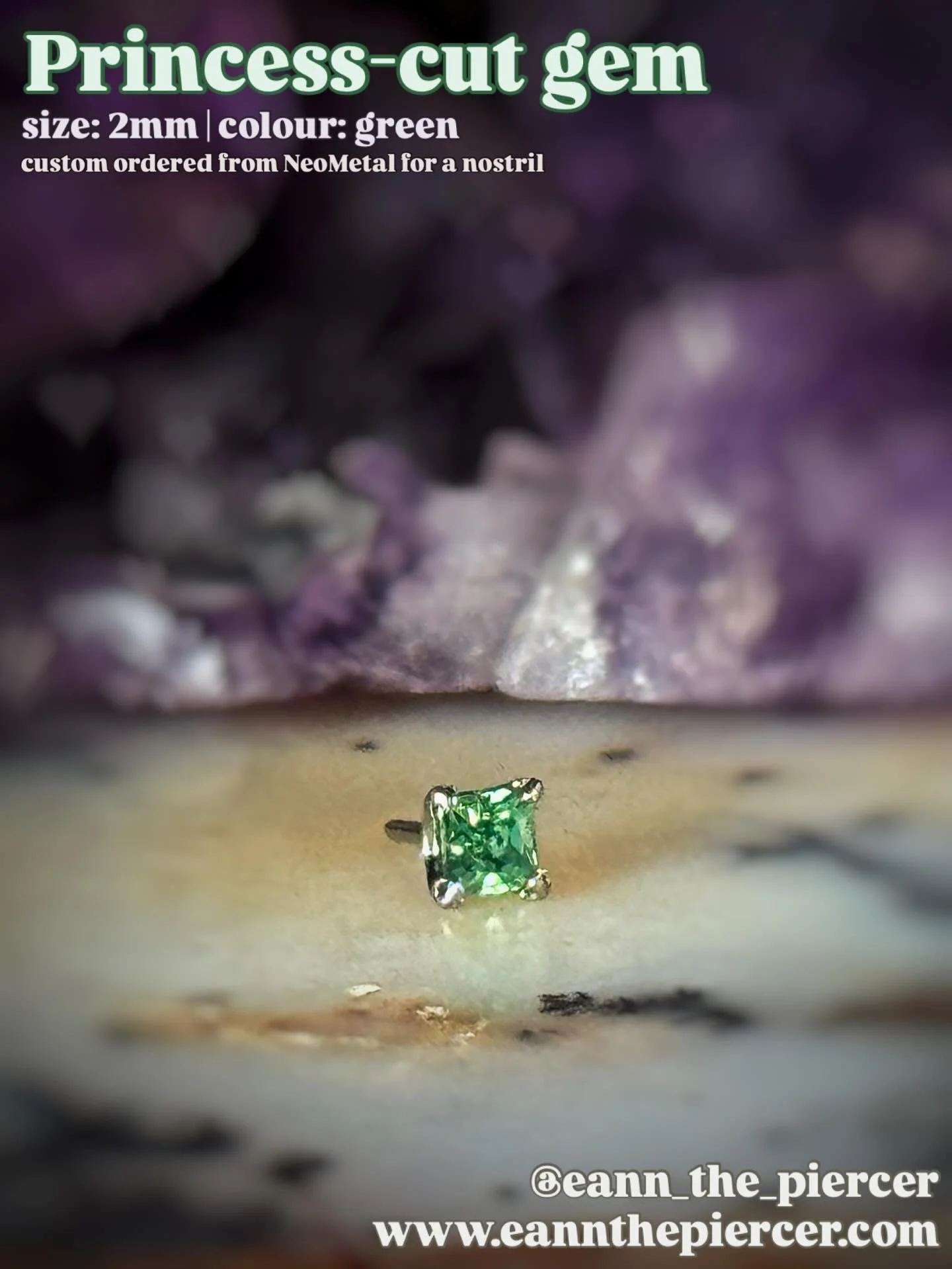 Another custom order from @neometaljewelry ! 💚
Deb got her nostril pierced back in May and originally she wanted a green gem. I don’t currently stock coloured gems, but she was willing to wait for me to custom order one for her while she heal