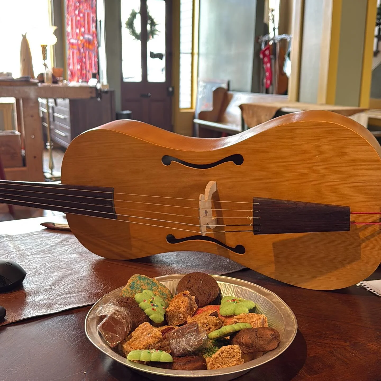 Fresh baked Xmas treats from clients! 😀