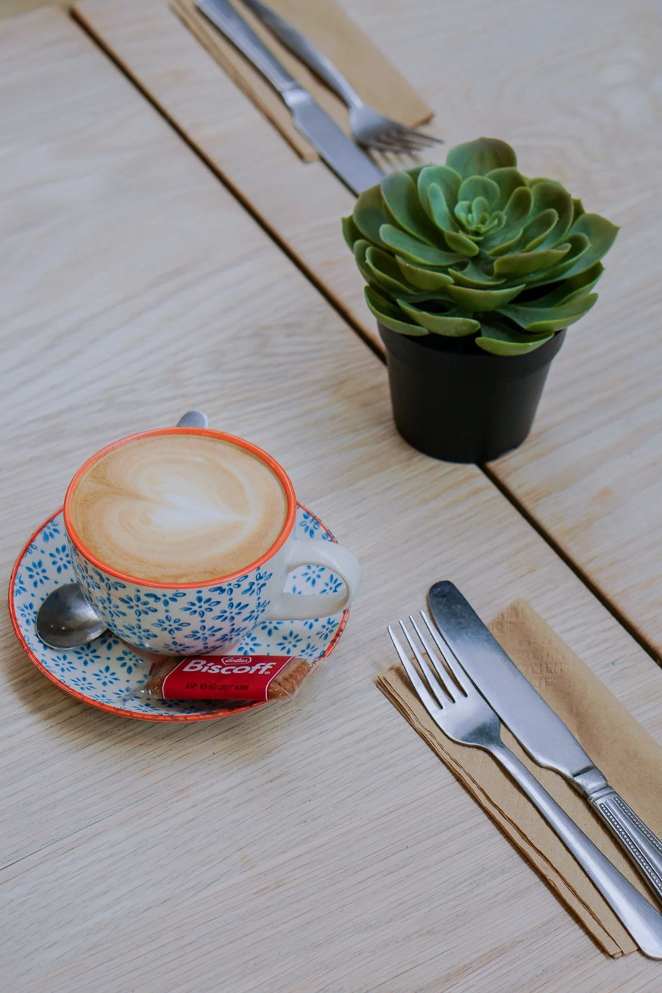 5Cafe Verde Abigail Blake [small].jpg