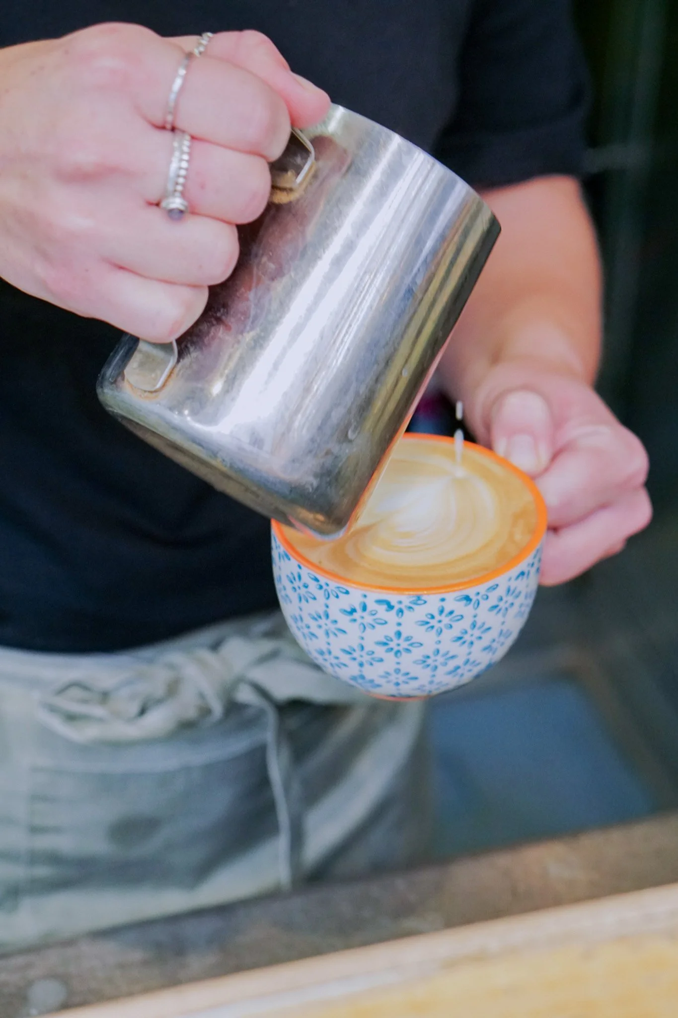 2Cafe Verde Abigail Blake [small].jpg