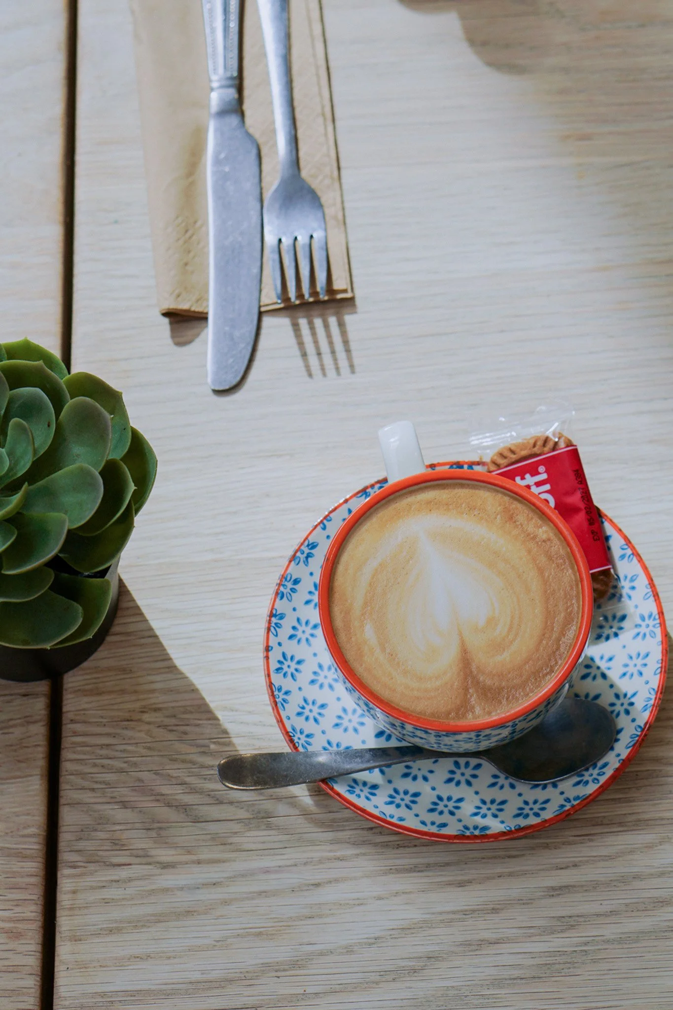 4Cafe Verde Abigail Blake [small].jpg