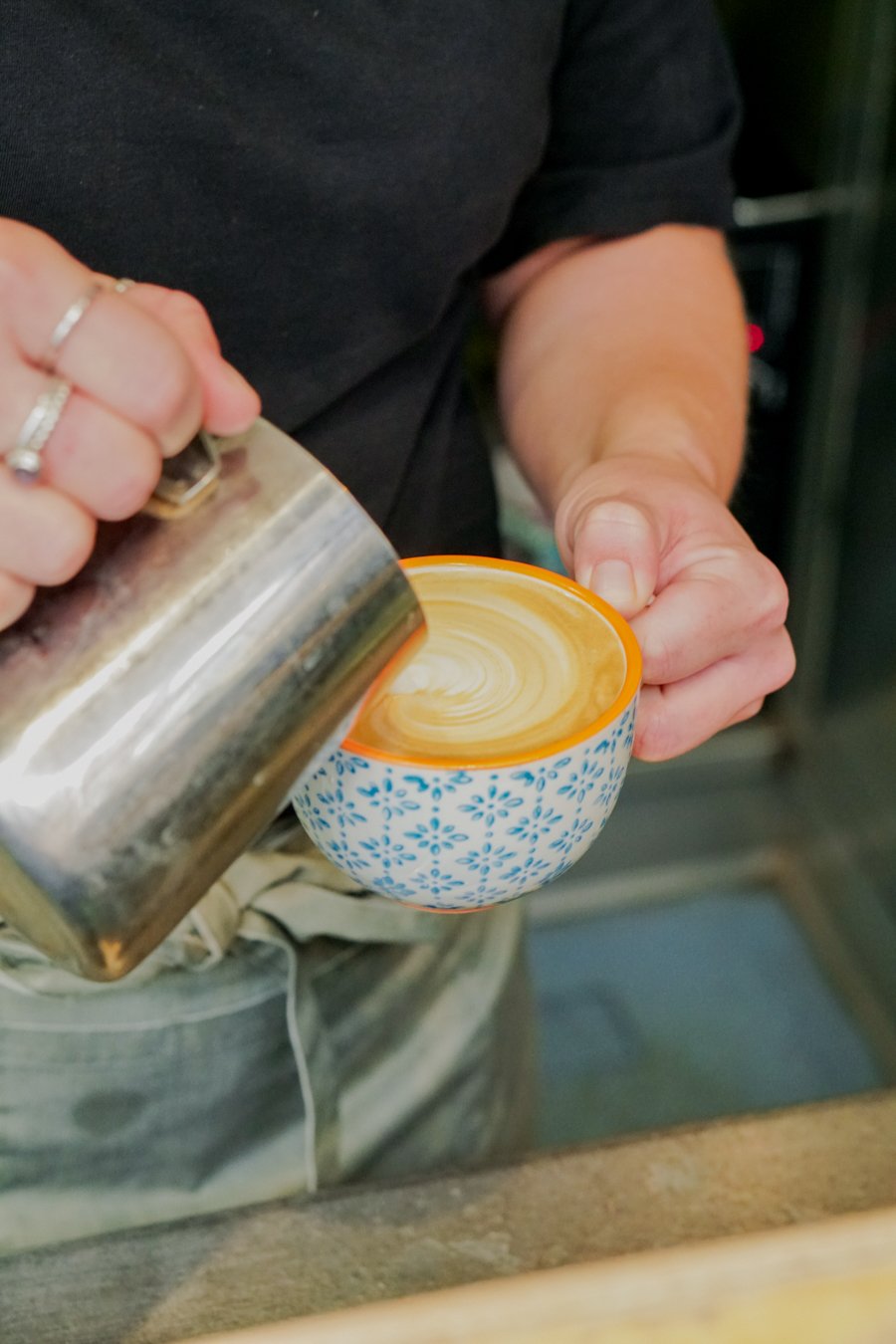 1Cafe Verde Abigail Blake [small].jpg
