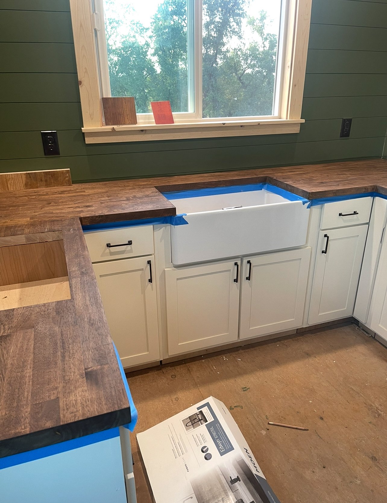 Kitchen Countertops.jpg