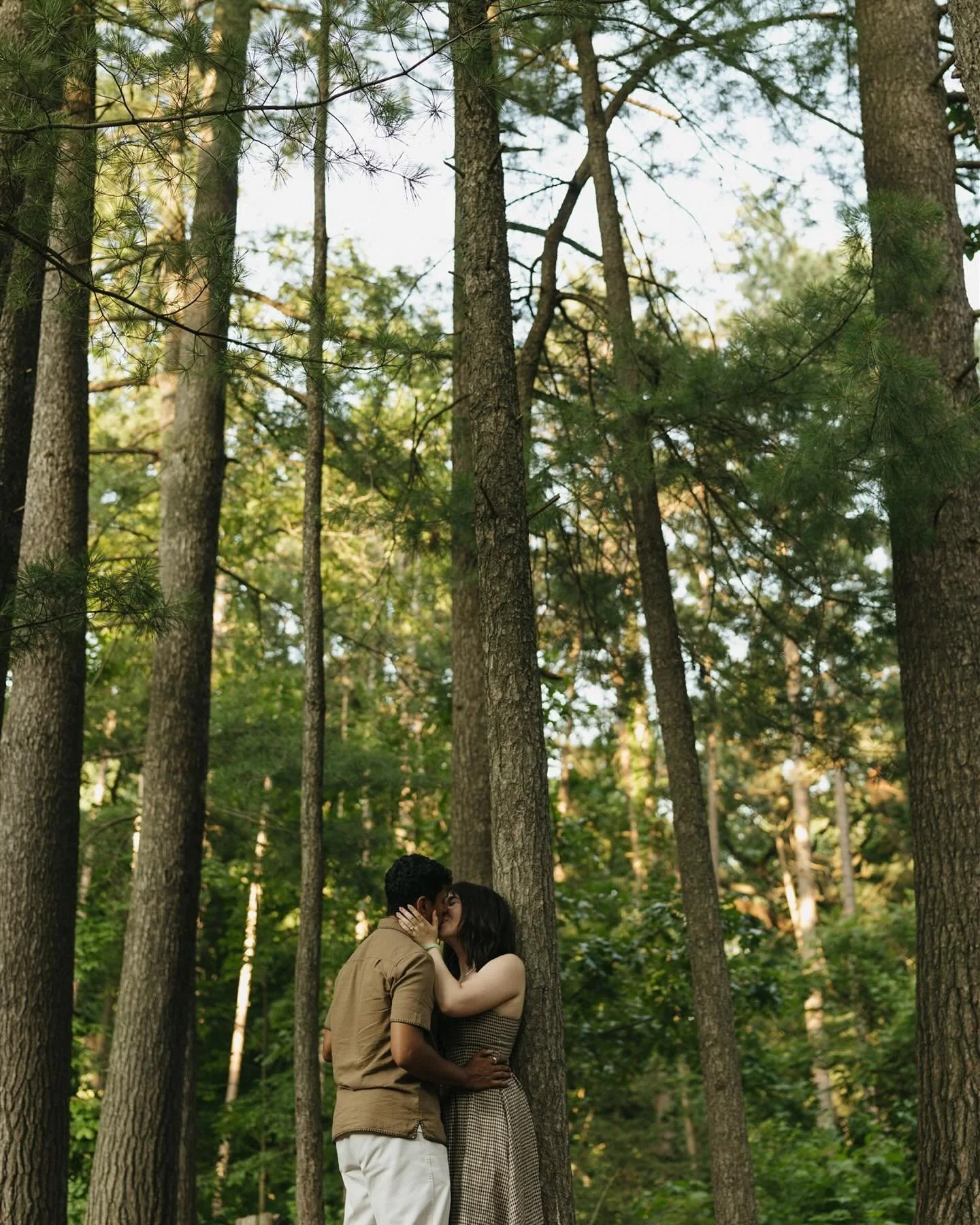 wandering among the trees in their old college town :)
-
-
#annarborweddingphotographer #michiganweddingphotographer #summerengagementsession #nicholsarboretum #arb #michiganphotographer #annarborengagementphotos #summerwedding #michiganfilmphotograp