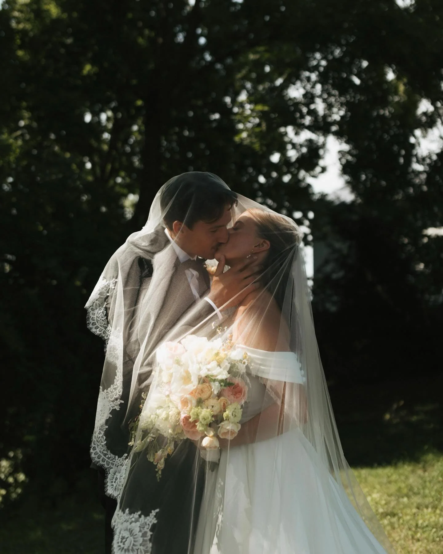 Dreamy set from the end of summer, playing with sun patches, celebrating the new Mr. + Mrs. Schriner

Second shot for the loveliest @dewitcophoto 

[Elana KH Photography, Michigan Wedding Photographer, Summer Wedding in Michigan, Film Wedding Photogr