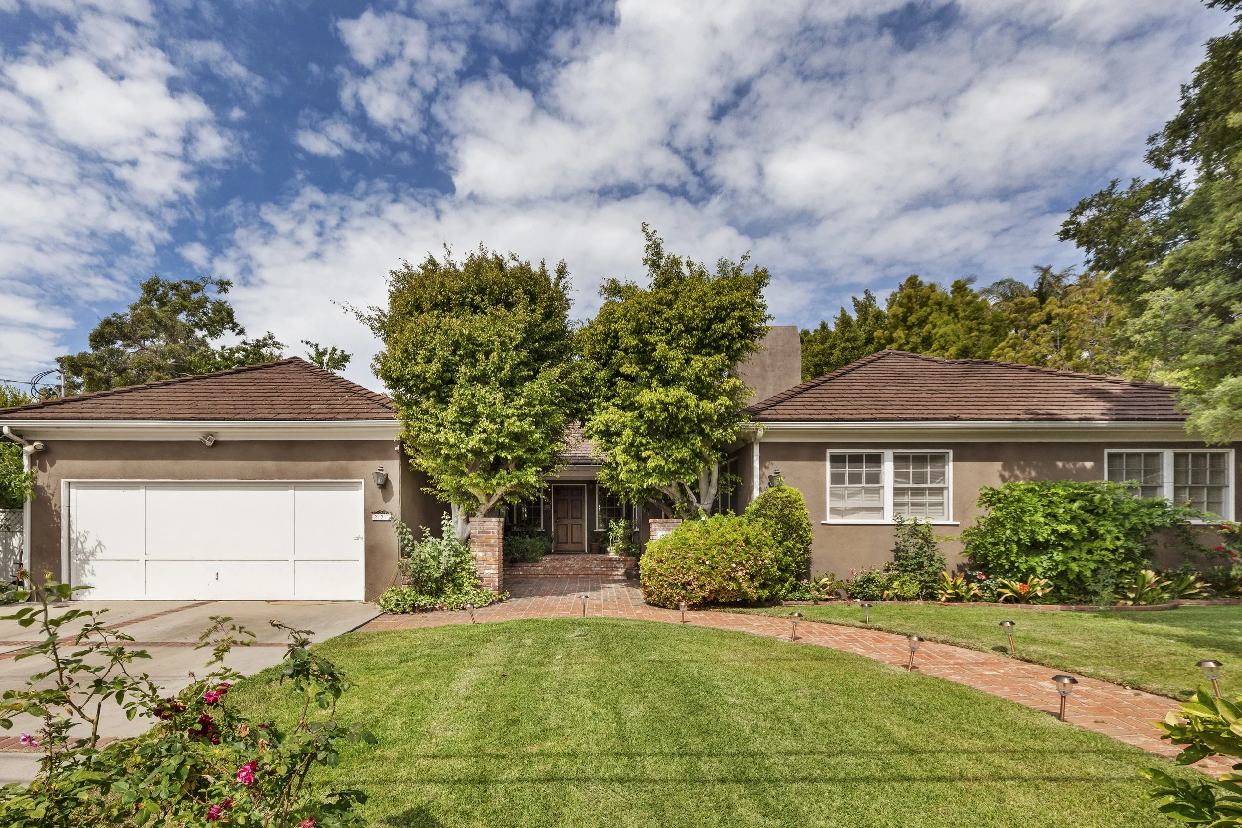 221 N Saltair Ave | $4,400,000