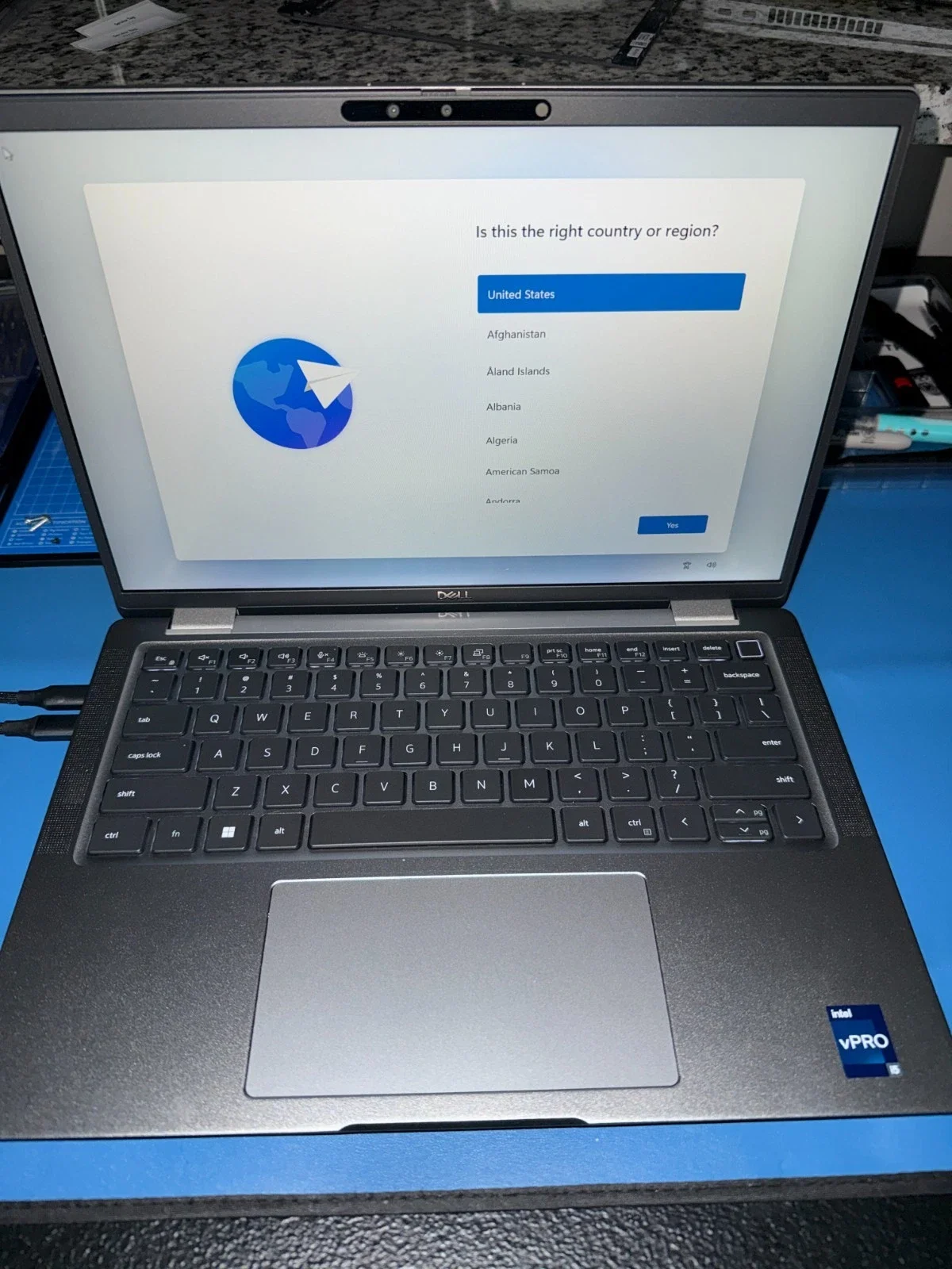 Latitude 7440