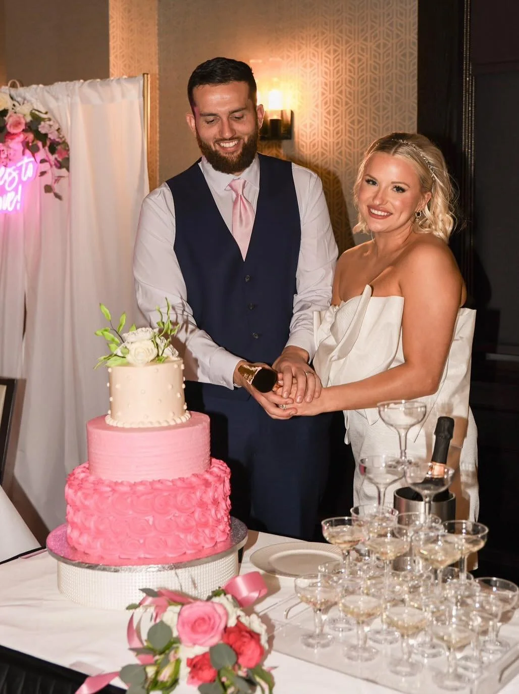 Post-ceremony moments captured from Ryan &amp; Madison&rsquo;s celebration 🖤🩷🤍

Ceremony venue: @preservationhalljax 
Reception venue: @maggianoslittleitaly