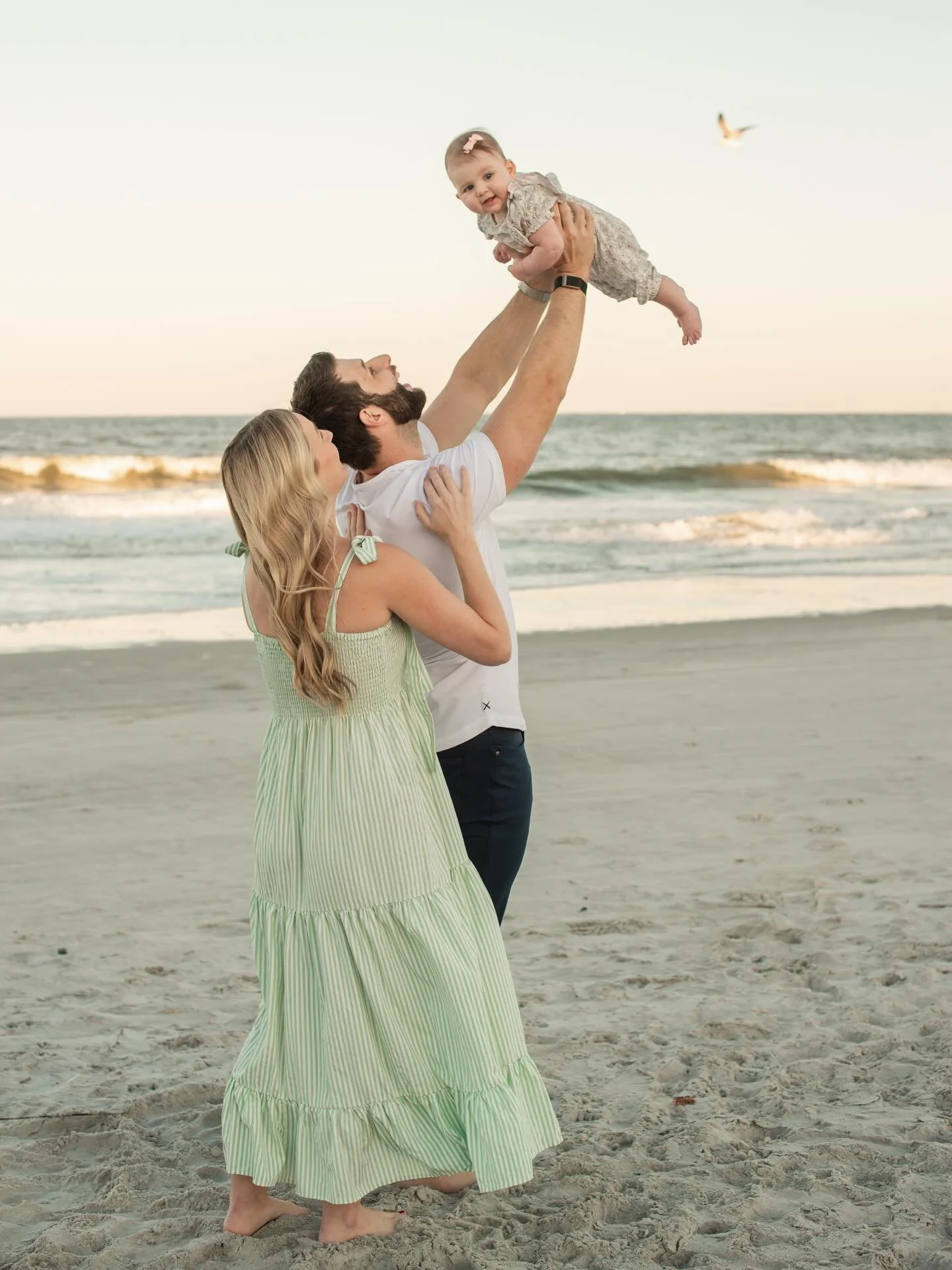 The Taylor family &amp; their precious new baby 🤍 Atlantic beach was stunning for their fall session, and baby girl had alllll the facial expressions! So many giggles and snuggles to get these sunset memories! Reach out to schedule your session 🎉