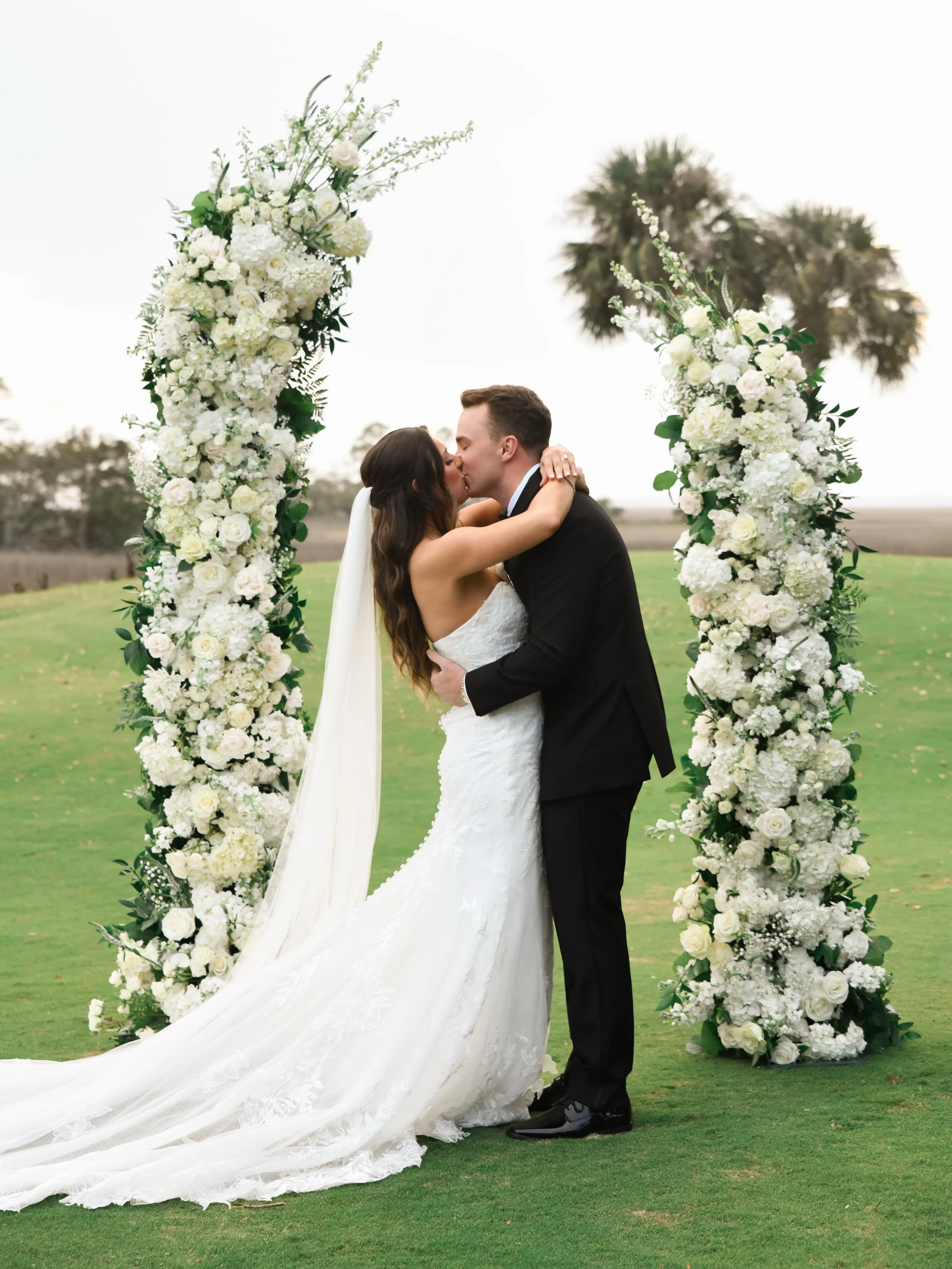Ceremony memories are always some of the most priceless parts of the wedding day. Reliving the Brake wedding over &amp; over &amp; over again 🤍

Venue: @omniameliaisland 
Photographer: @ginnystephensphotography 
DJ: @generationyentertainment 
Planne