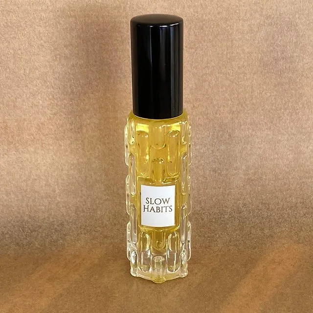 Slow Habits – Warm Ember Unisex Oil Perfume – 10ml