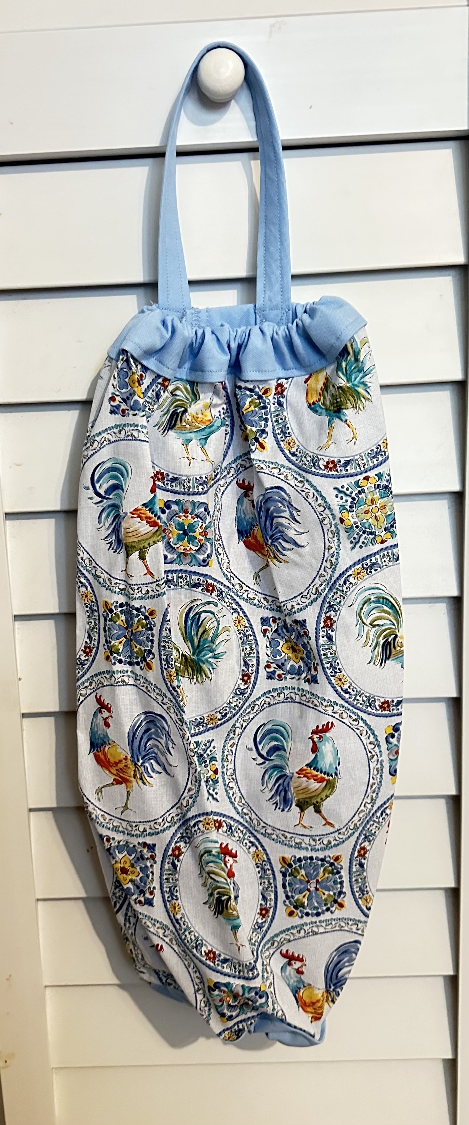 chicken in circle blue front.jpeg