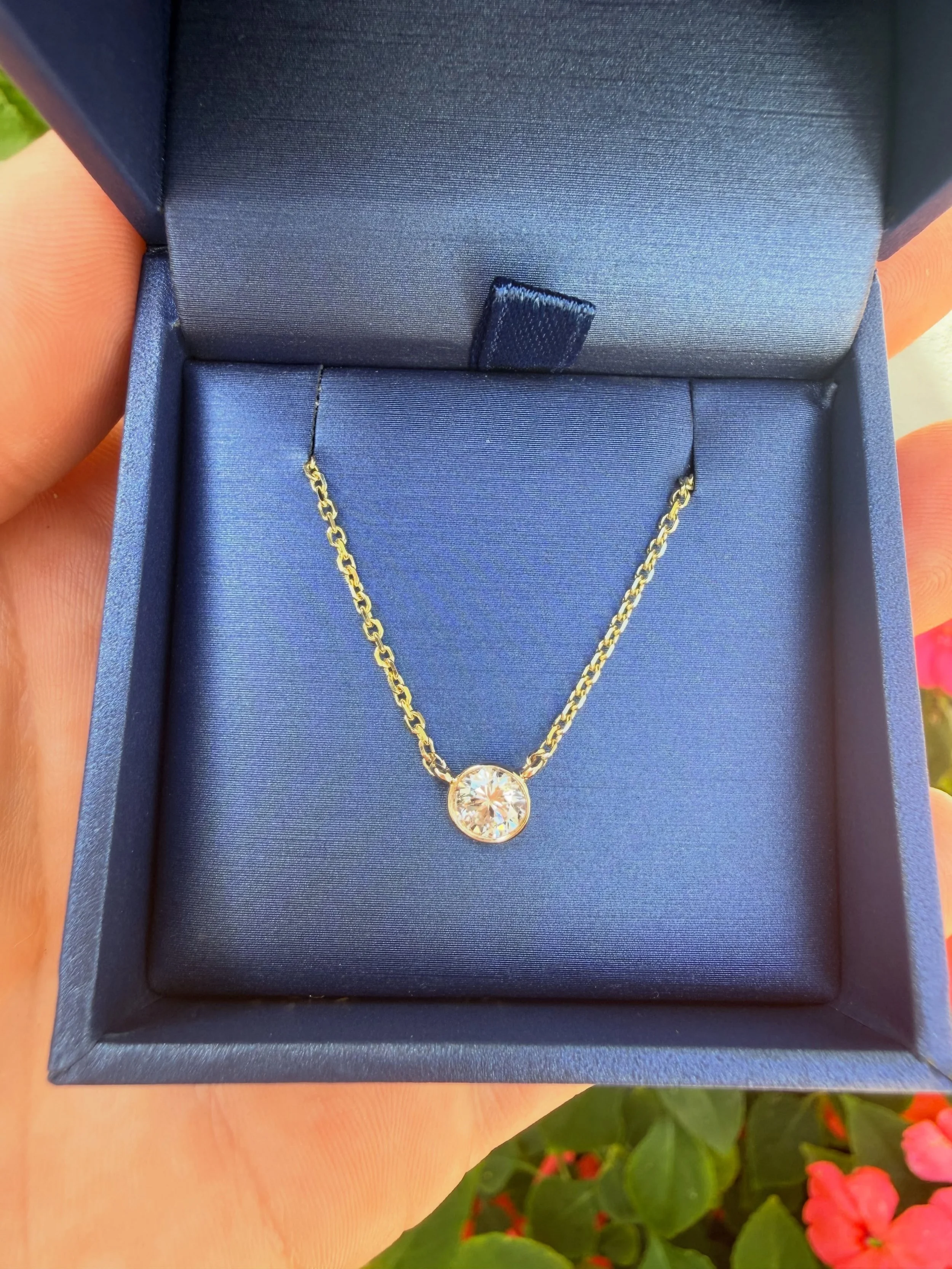 Swipe ➡️ to see the original! From grandmas ring to a renewed graduation pendant, the family heirloom gets passed down to the next generation! 👩&zwj;🎓 🎉 

Congratulations Class of 2026! The future is bright 😎