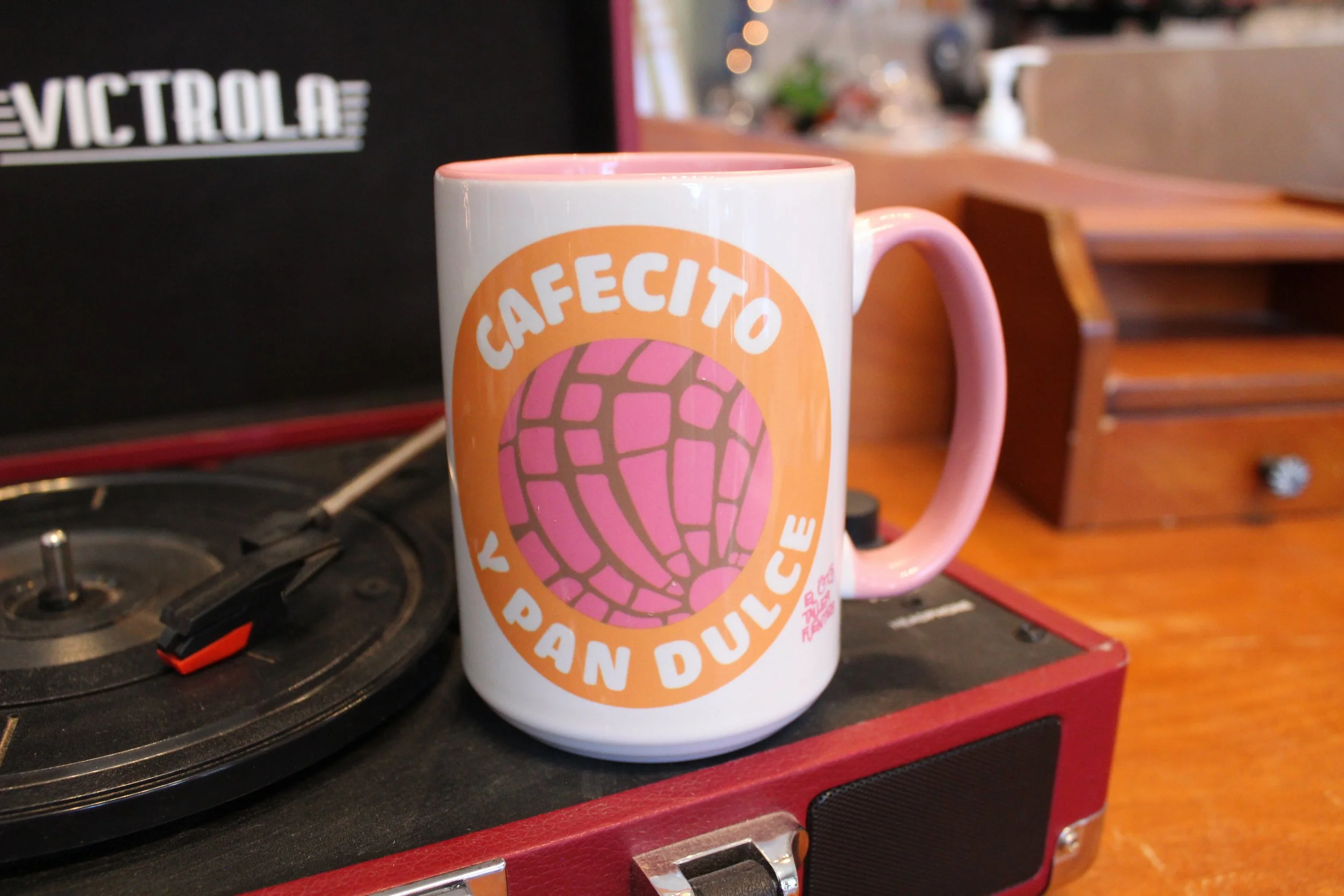 Coffee Mug: Cafecito y Pan Dulce 15oz