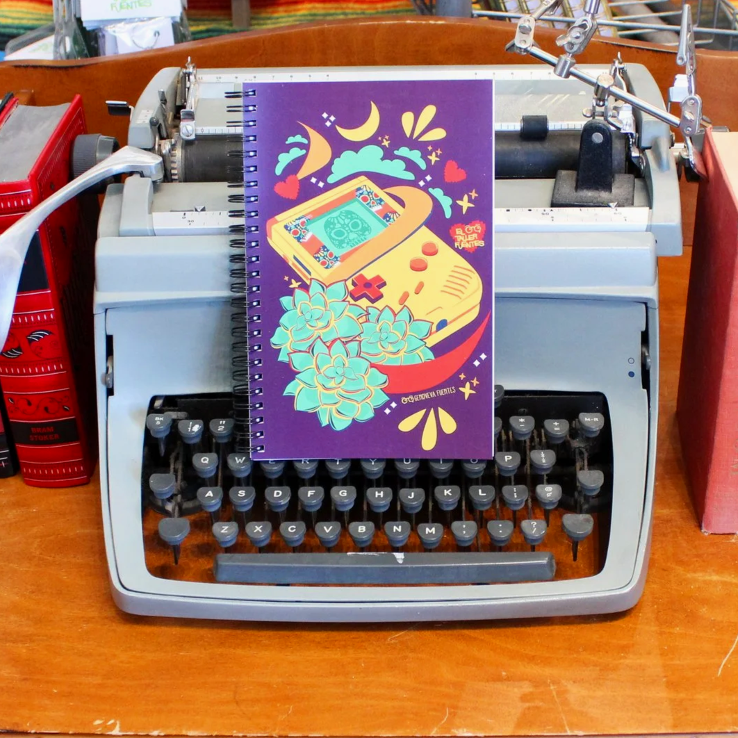 Spiral Notebook: Nostalgia-Gameboy