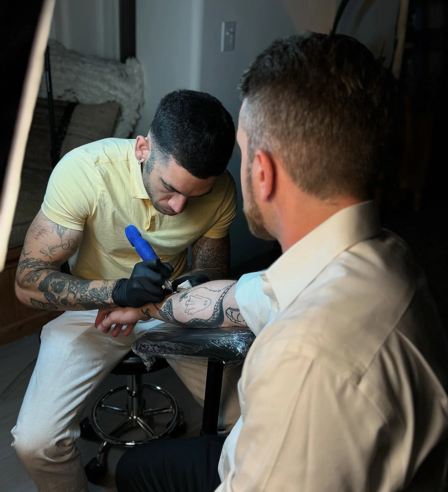 Make your moments unforgettable, with a touch of ink.
Cheers brings elegant, minimal tattoos to weddings, parties, and private events.
Give your guests more than memories, give them something to take home on their skin.
Unique. Classy. Personal.