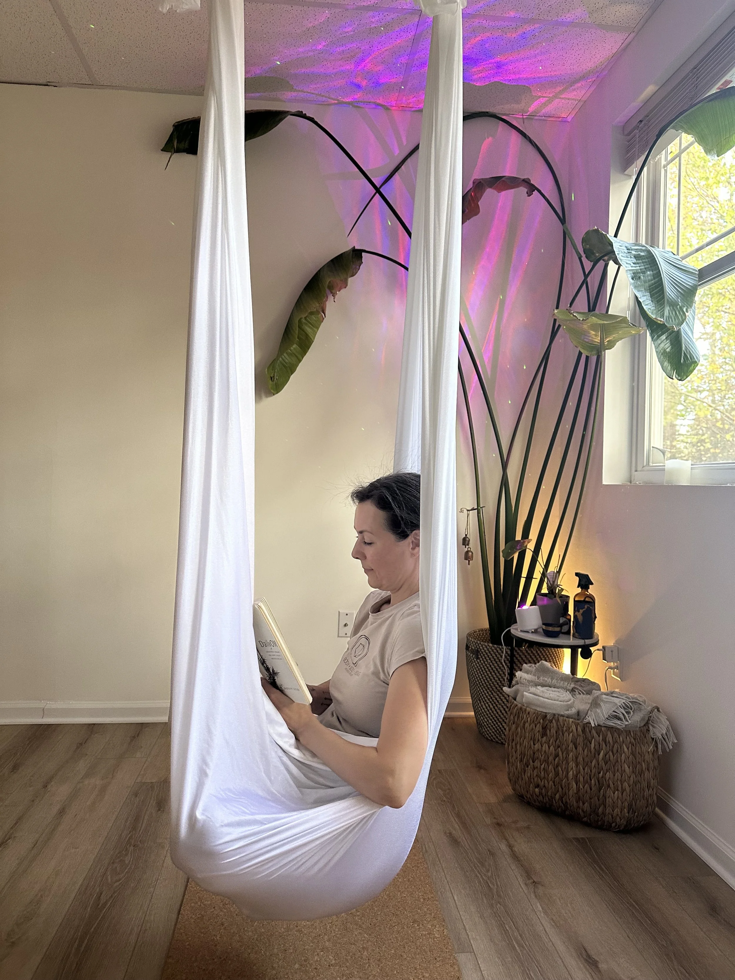 Silent Silks Social: Aerial Book Club with Stephanie