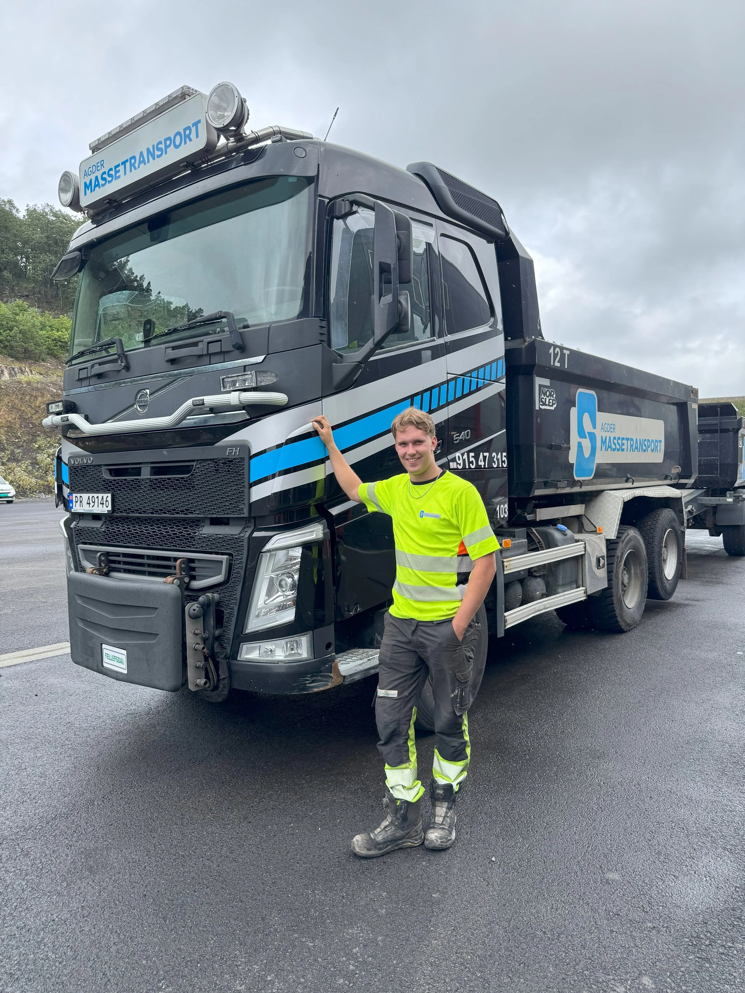 Sander Kjetså med bestått fagprøve i Yrkessjåførfaget, sommeren 2025