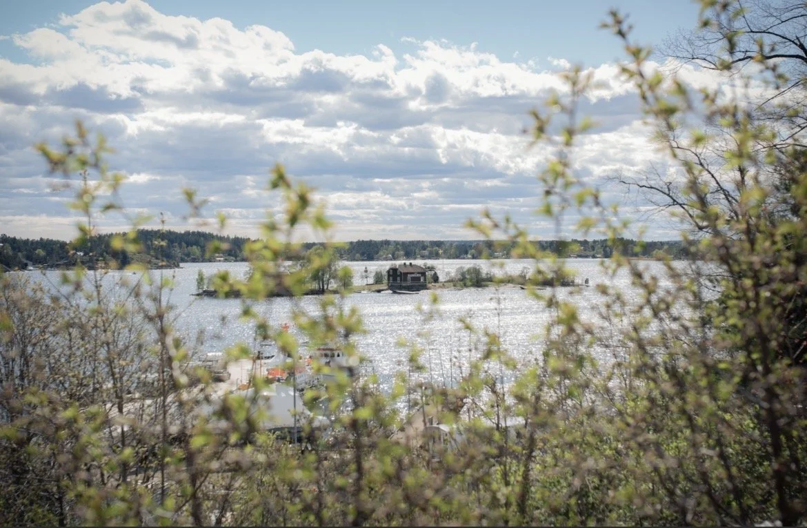 Micro‑Moments of Mindfulness: How Small Pauses Create Big Shifts