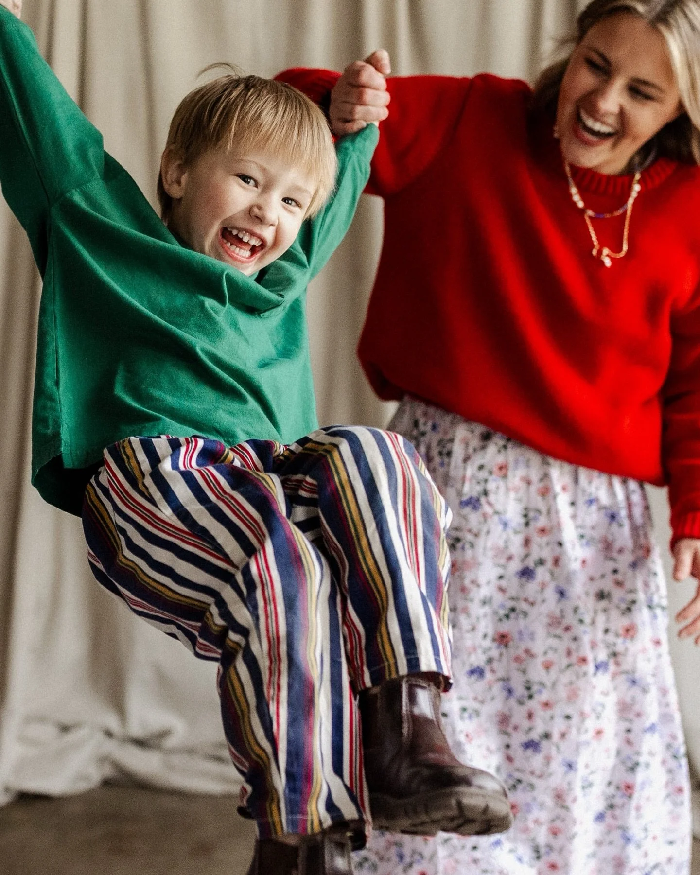 Mini sessions, my way&hellip; well really&hellip; your way.

When I started dreaming up how film mini sessions might look, I knew I wanted them to be full of love and connection. To reflect your family as you are,  not shaped by the location or the s