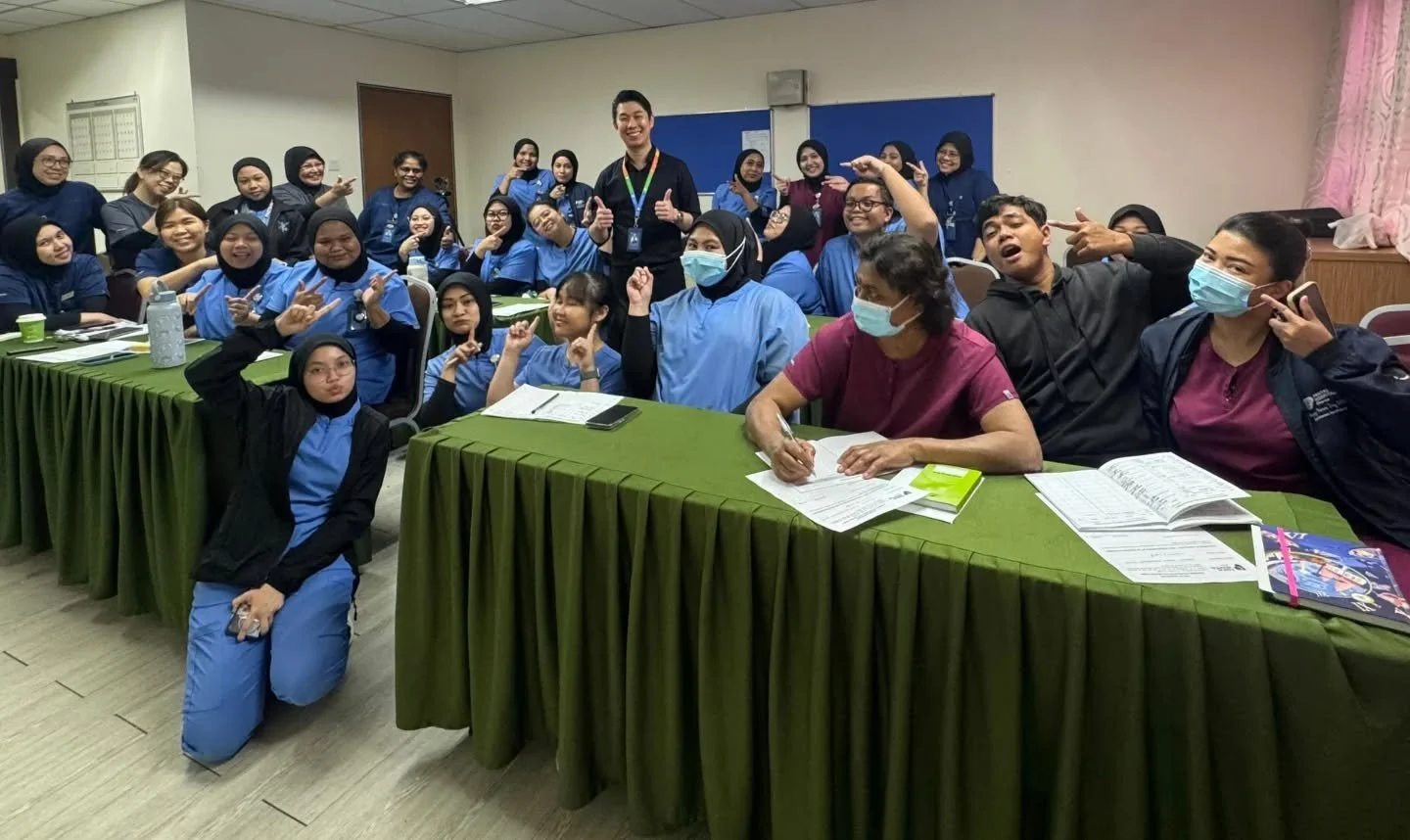 Gave a presentation today on Common Pickleball Injuries: Recognition &amp; Management. 👨&zwj;💼

Next video is coming up, let&rsquo;s talk about what injuries I see the most while playing pickleball. 💪🎾

#pickleball #pickleballinjury #drrobinortho