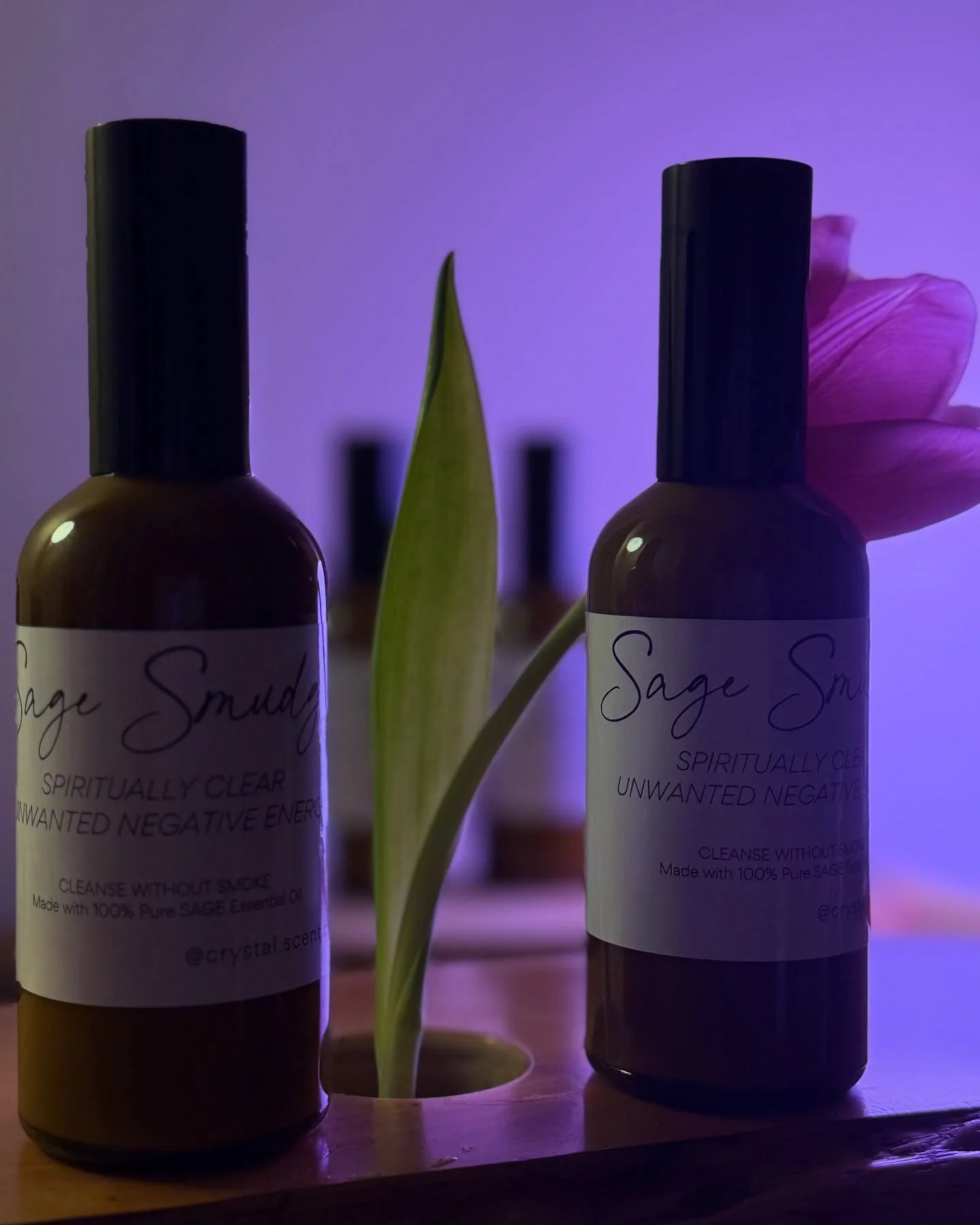 I get so many compliments on how beautiful the room&rsquo;s smell.. and this is why.
This sage spray is part of every treatment - misted after each lymphatic massage and sauna session to reset the space, ground your energy, and support a deeper sense