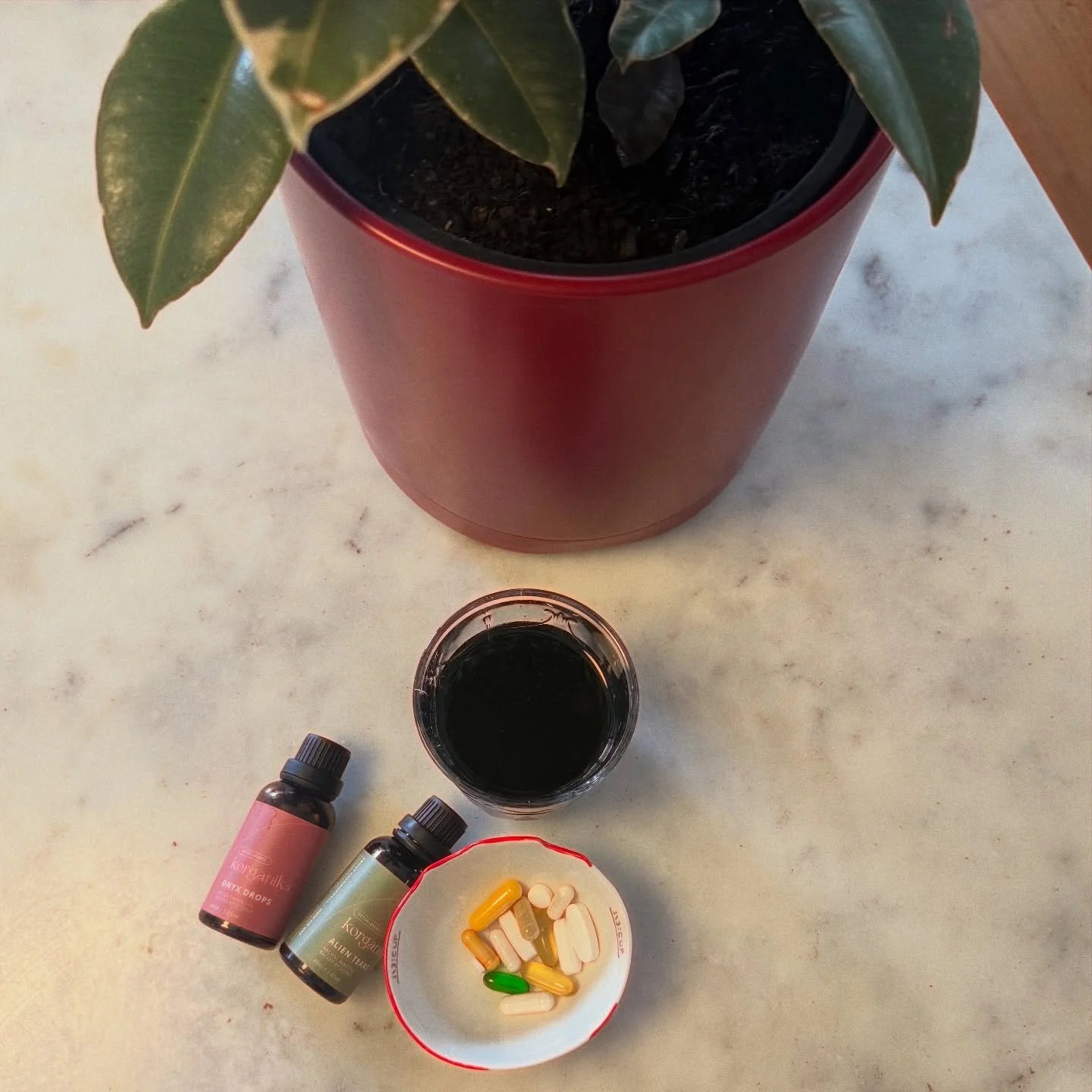 The Cleanse and Shape methods are what create the change.

That&rsquo;s the skin tightening. The muscle stimulation. The lymphatic work. The structure and sequencing we use inside the treatment room.

What you do at home is the support ✨

It doesn&rs