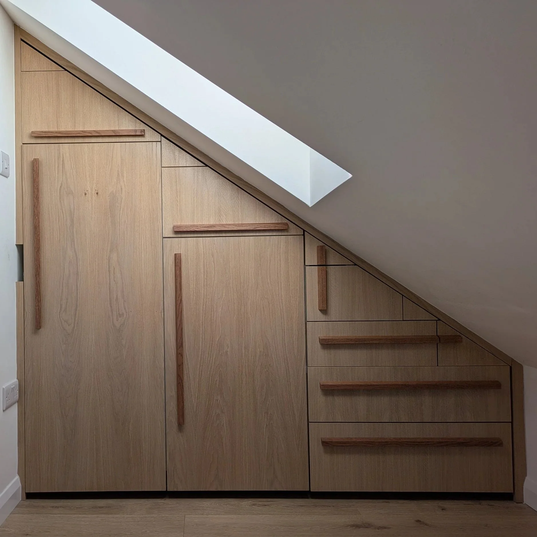 Bespoke Fitted Wardrobes Oxfordshire – Beautiful Storage Solutions for Your Home