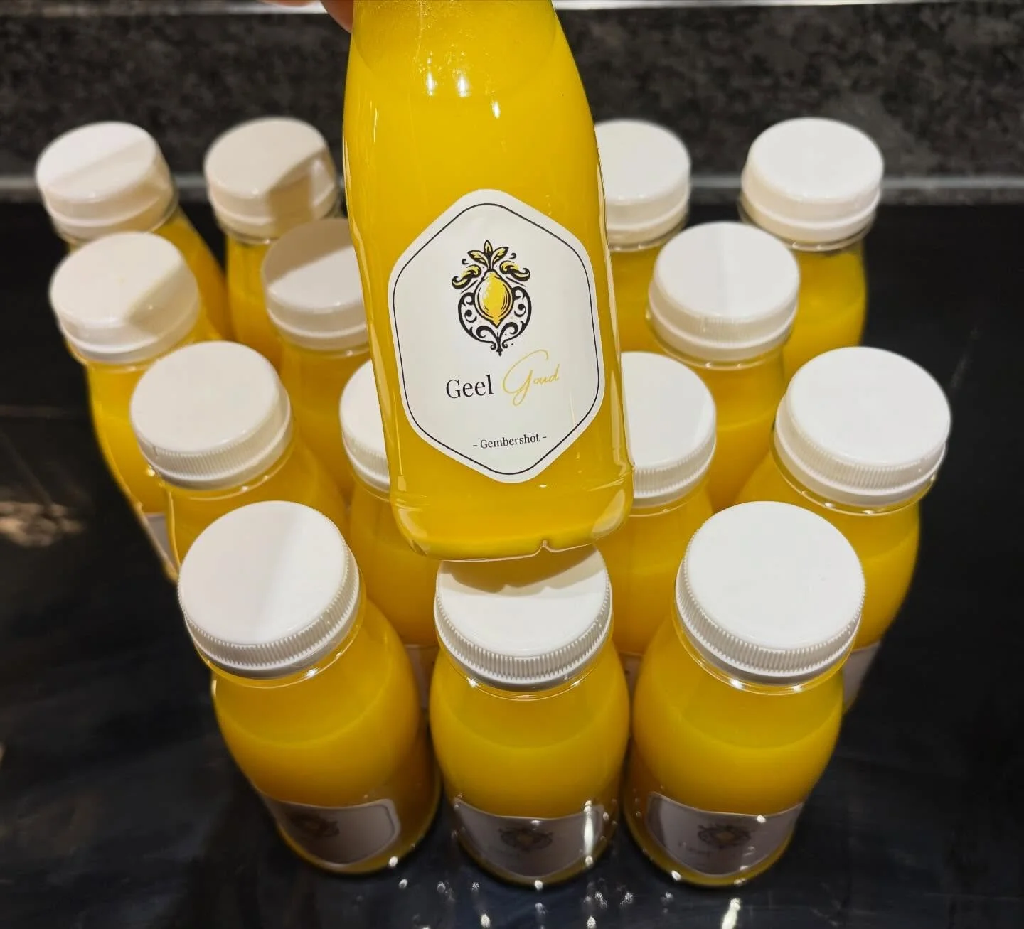 De beste manier om je immuunsysteem te versterken is met onze gembershots! 🫚🍋