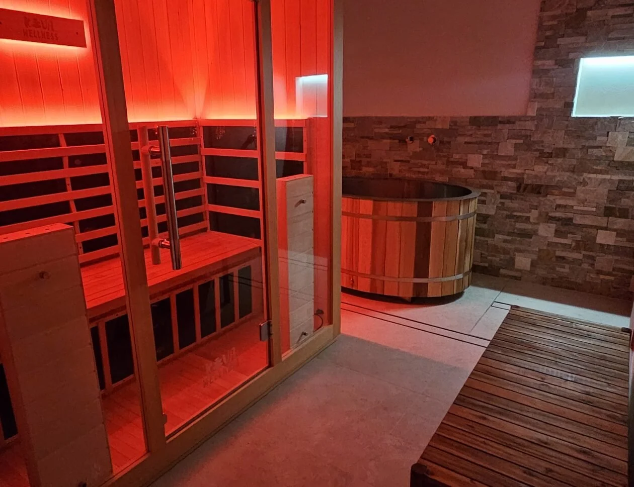 Sauna or Cold Plunge First? Here's What Your Body Actually Needs