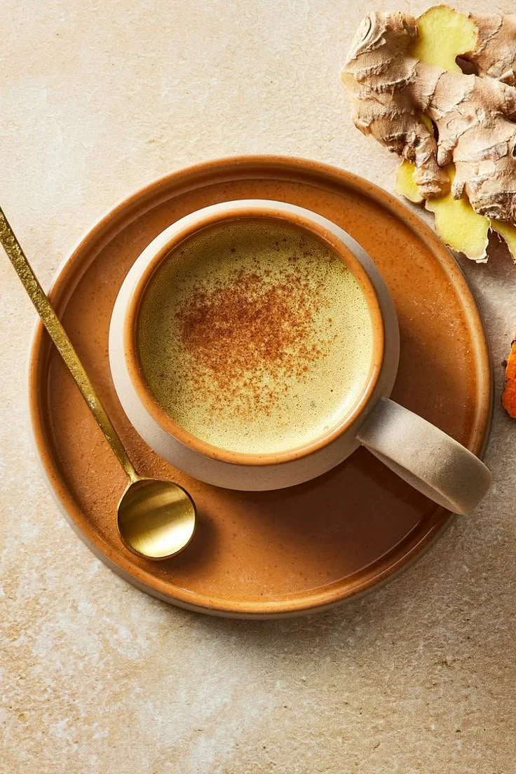 THE GOLDEN MILK TURMERIC LATTE