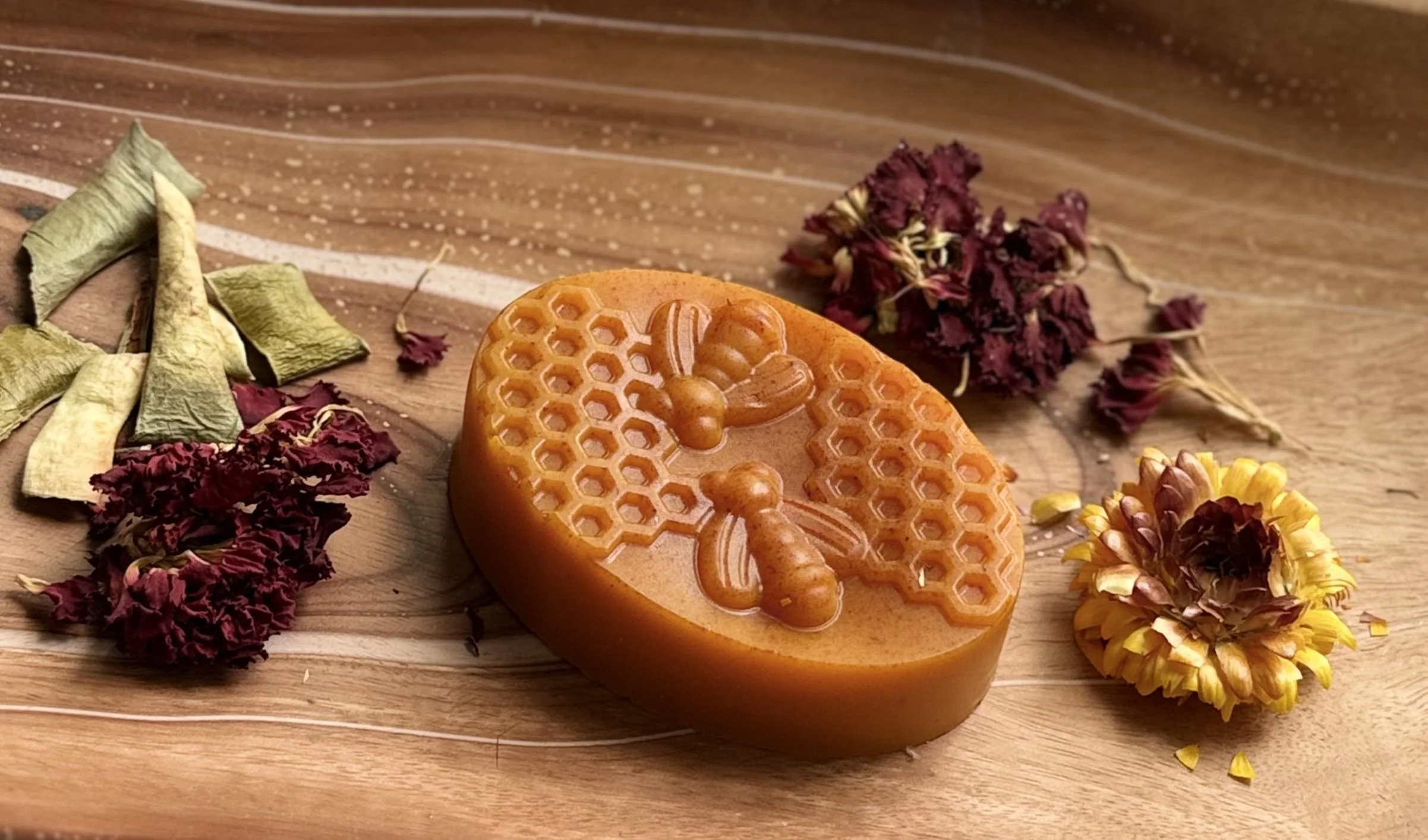 Queen Honey Bee Bar